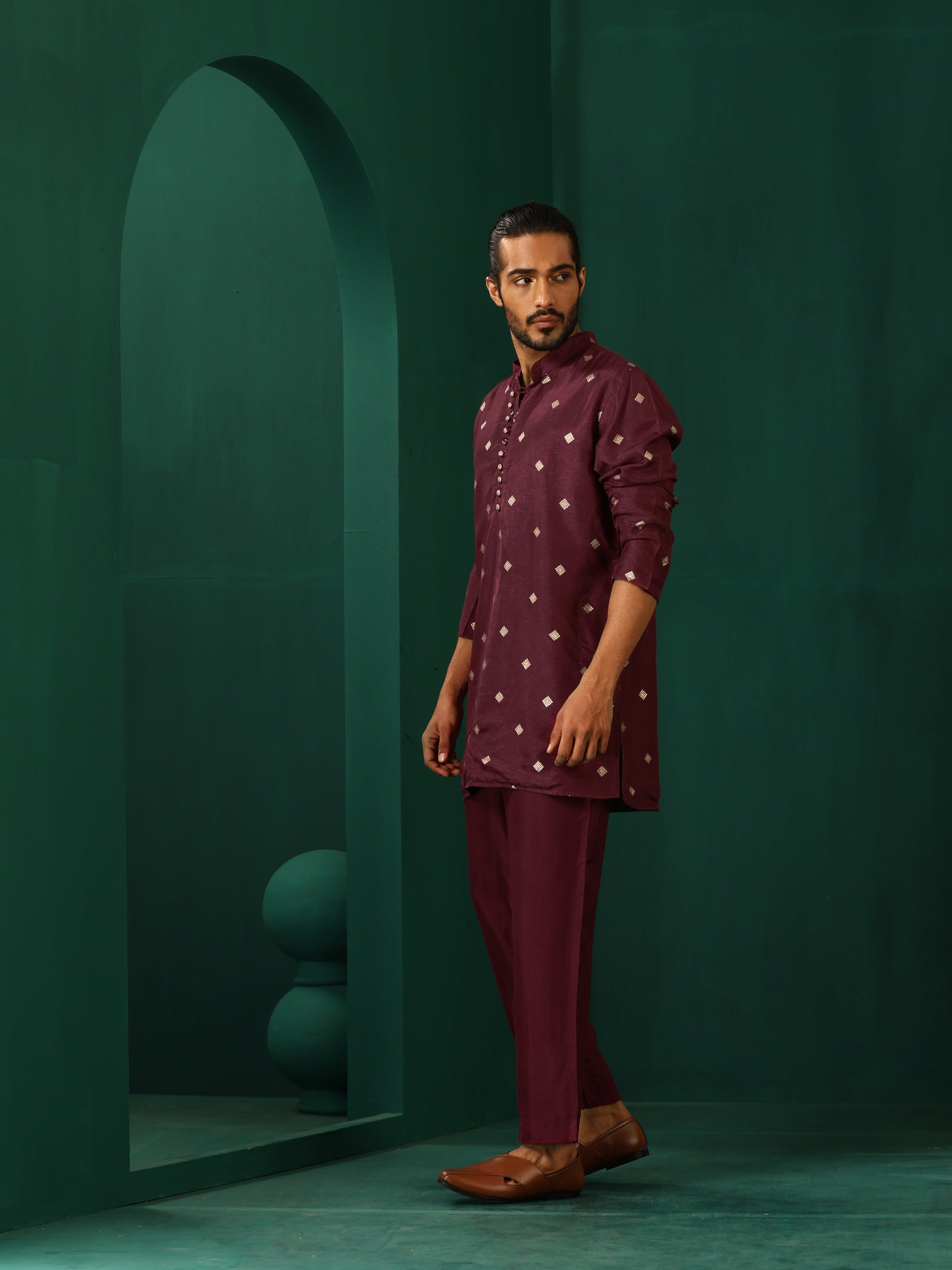 trueBrowns Men's Wine Diamond Viscose Silk Co-ord Set - Swadesiicart