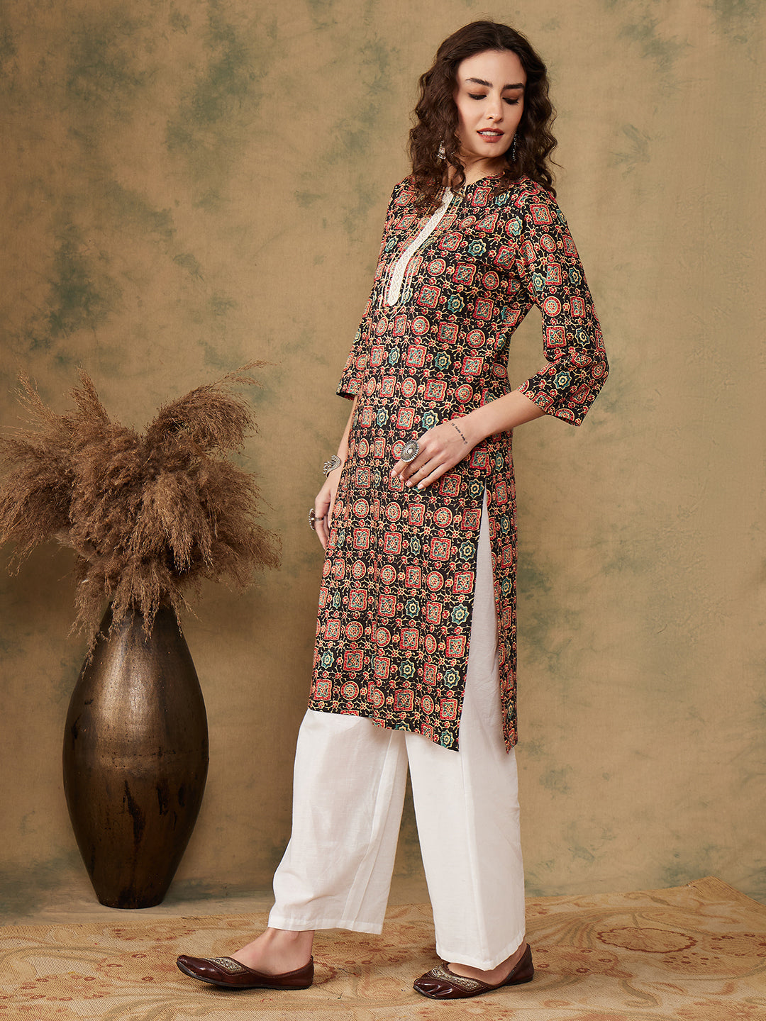 InWeave Women's Black Maroon Print Lace Gota Work Straight Kurta - Swadesiicart