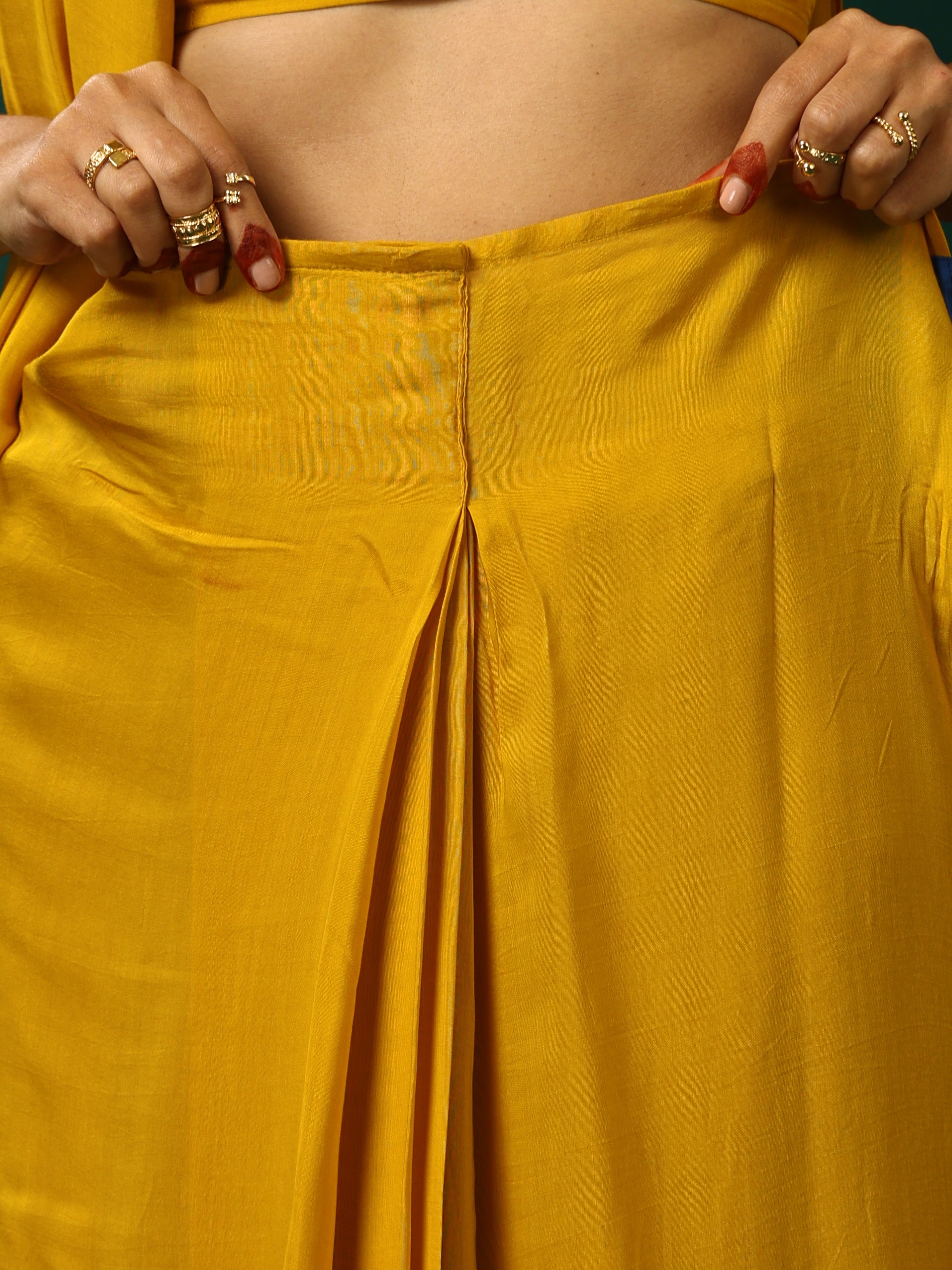 trueBrowns Mustard Muslin Silk Ready to Wear Saree | Swadesiicart