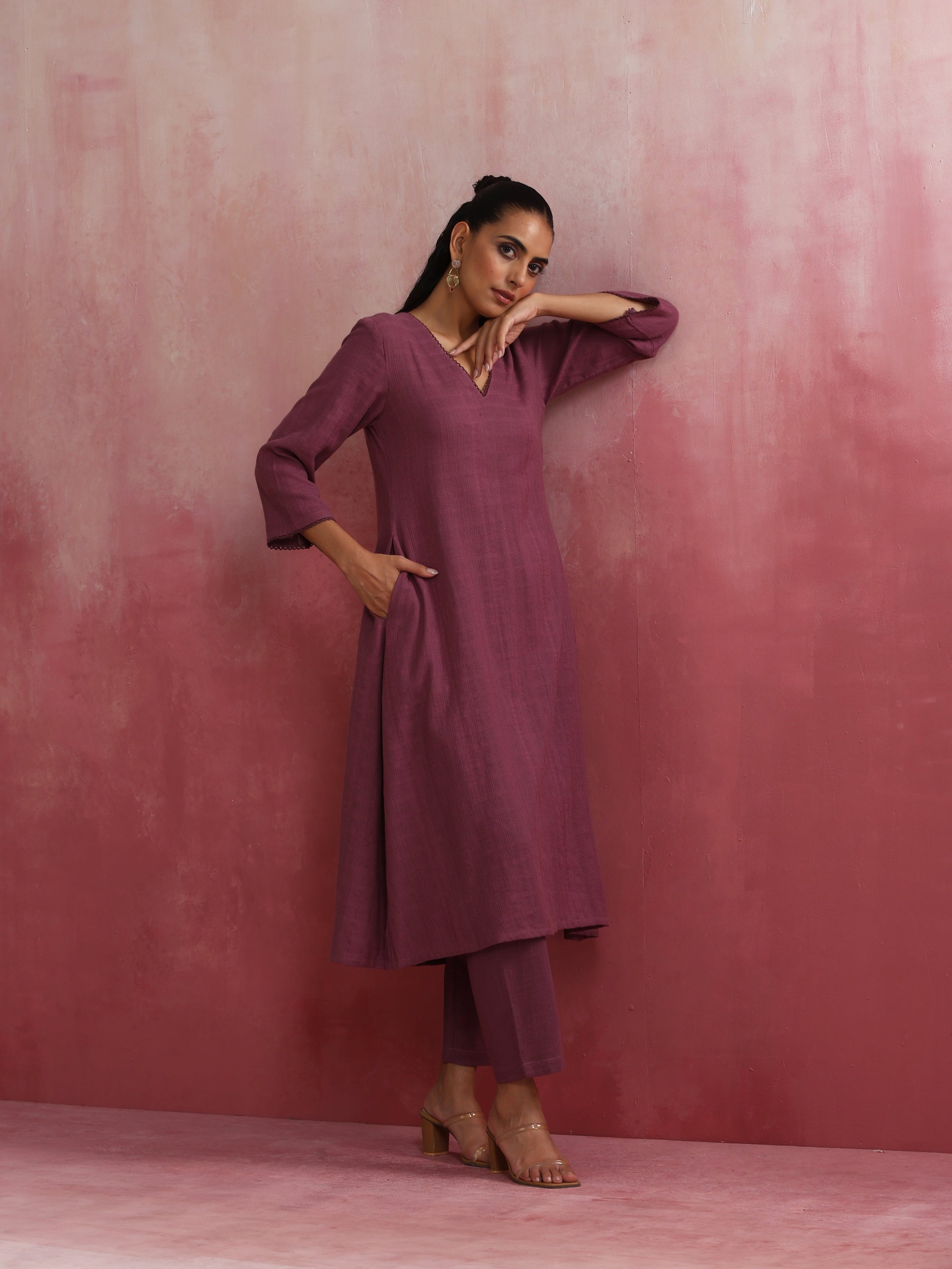 trueBrowns Light Purple Cotton Dobby Flared Kurta Set | Swadesiicart