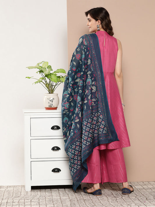 InWeave Women's Fuchsia Lurex Boho Kurta Set With Blue Printed Cotton Dupatta - Swadesiicart