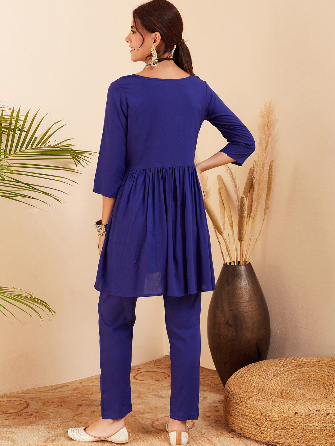 InWeave Women's Blue Round Neck Square Gota Work Kurta Pant Set - Swadesiicart