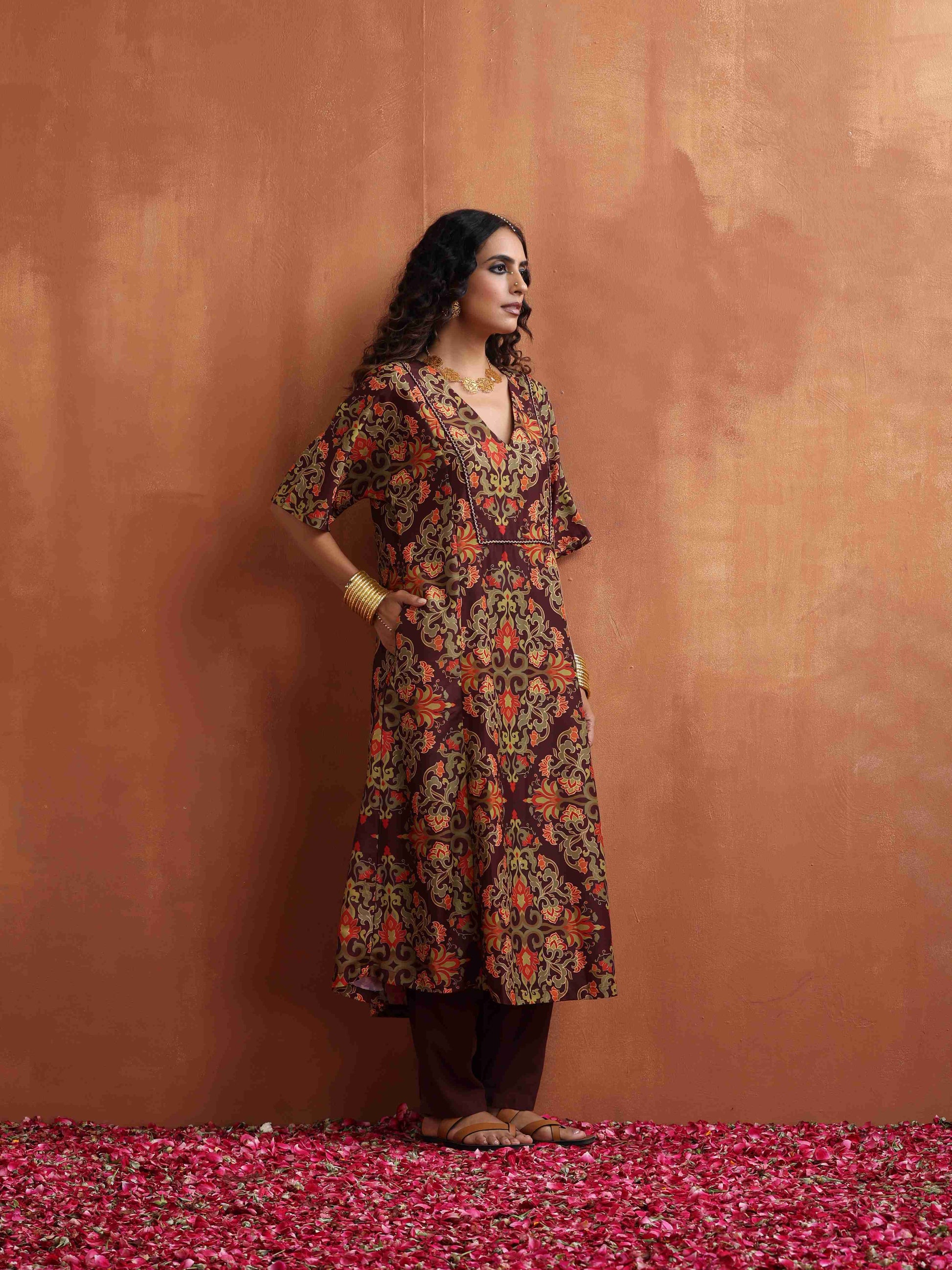 trueBrowns Brown Floral Print Kaftan Kurta Set | Swadesiicart