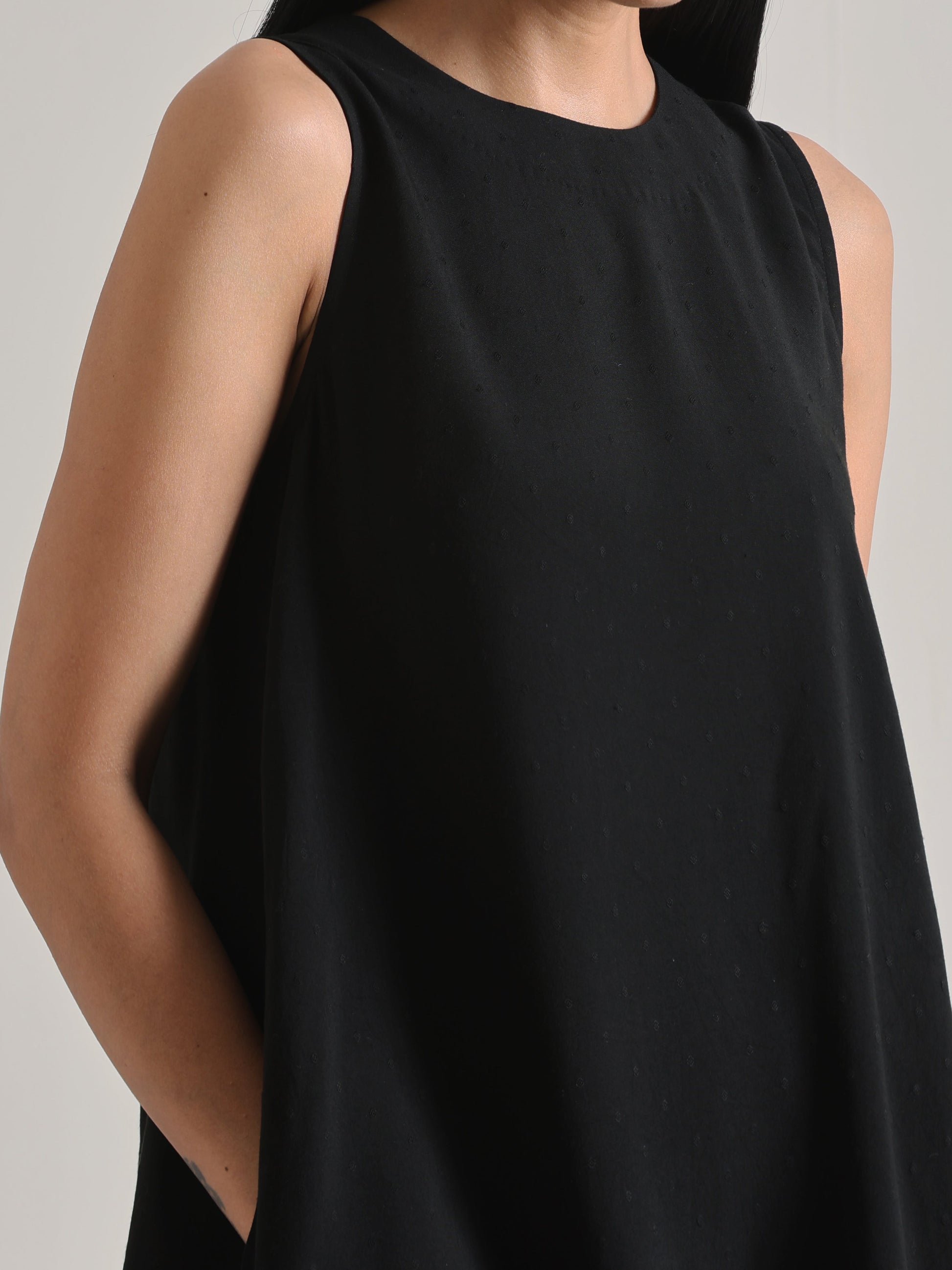 trueBrowns Black Sleeveless Co-Ord Set - Swadesiicart