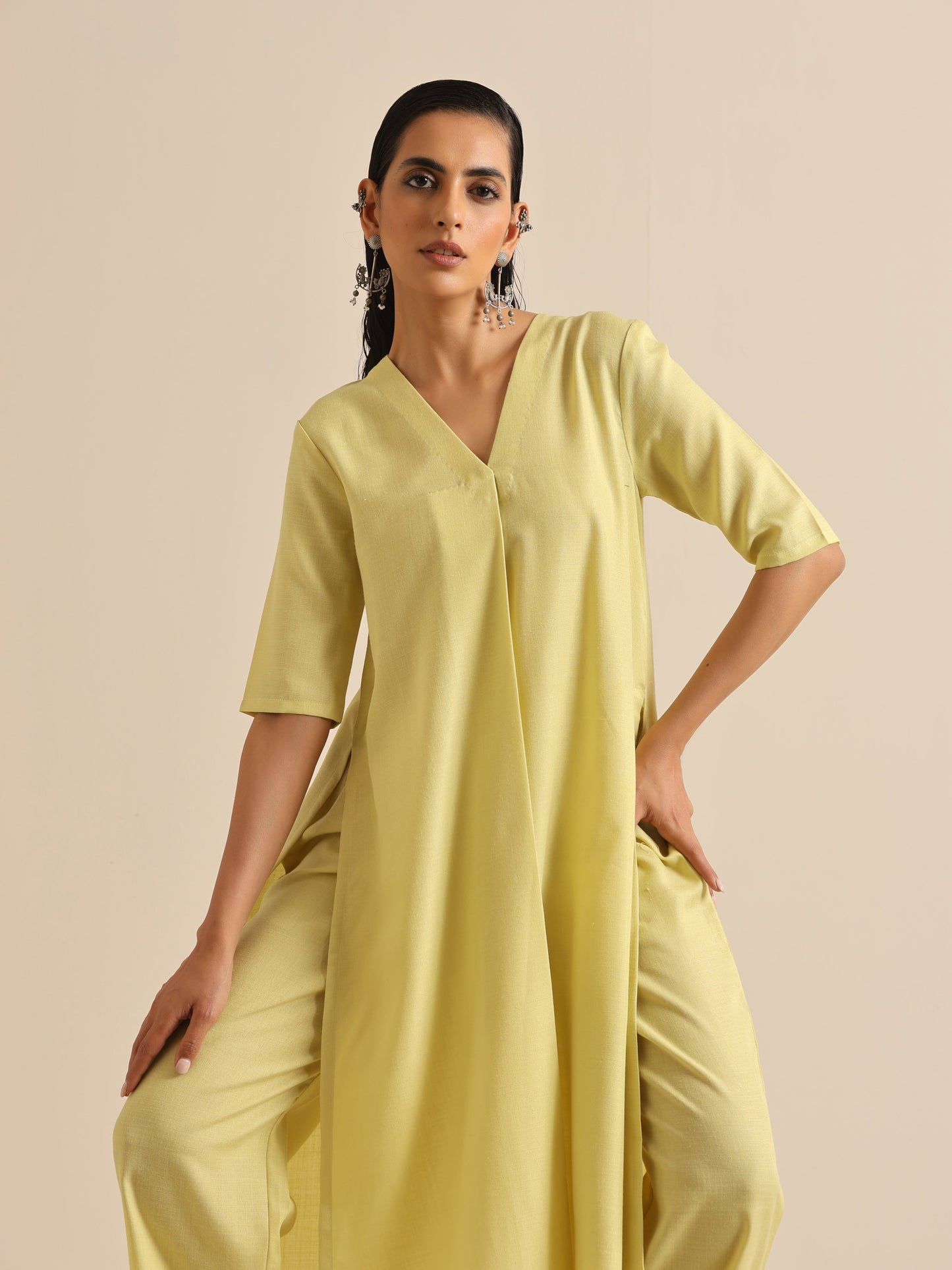 trueBrowns Spark Green Slub High Slit Kurta Pant Set | Swadesiicart