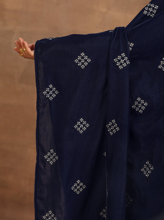 trueBrowns Midnight Blue Velvet Embroidered Shawl | Swadesiicart