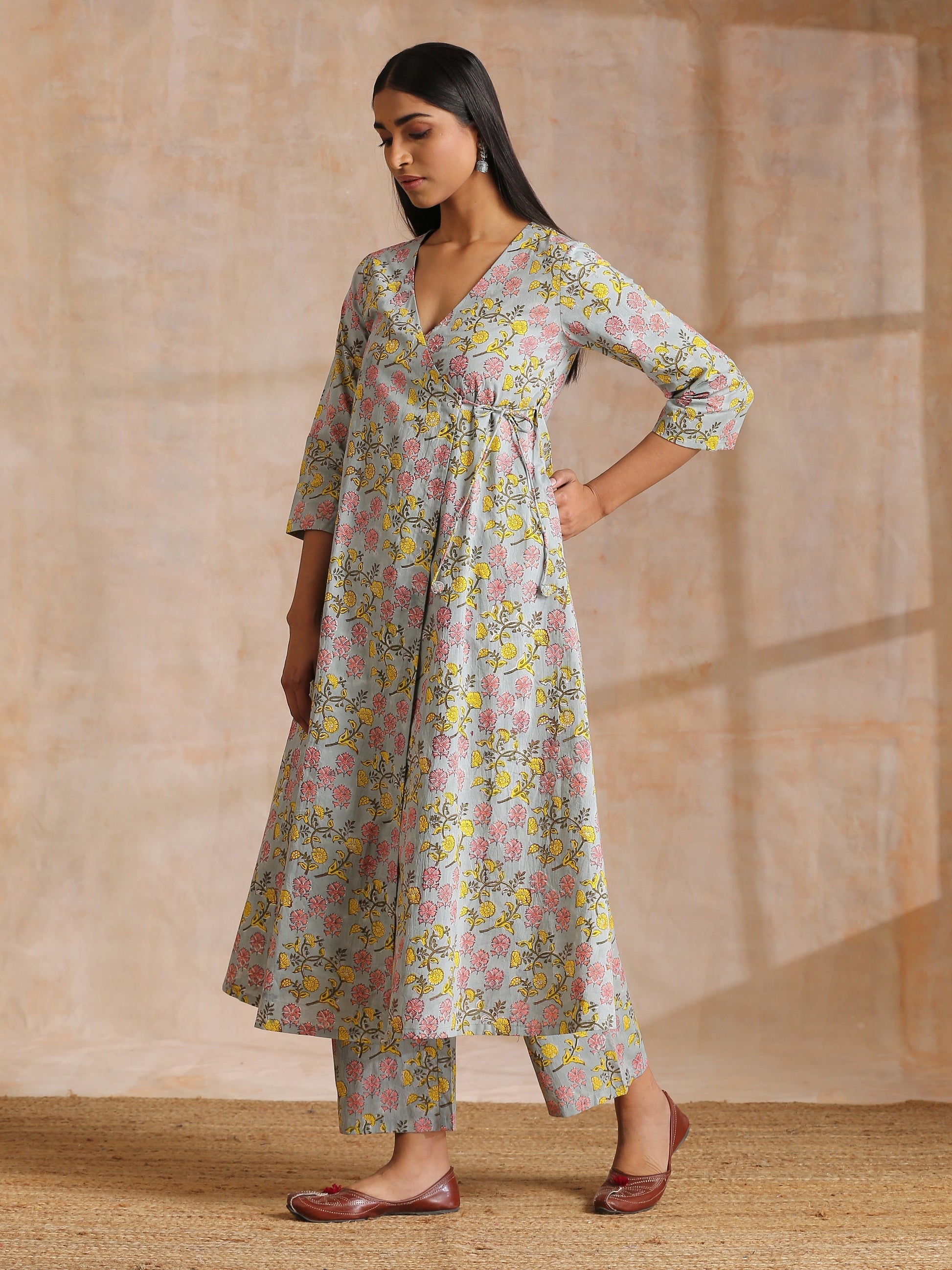 trueBrowns Grey Overall Floral Block Print Cotton Angrakha Kurta Pant Set | Swadesiicart