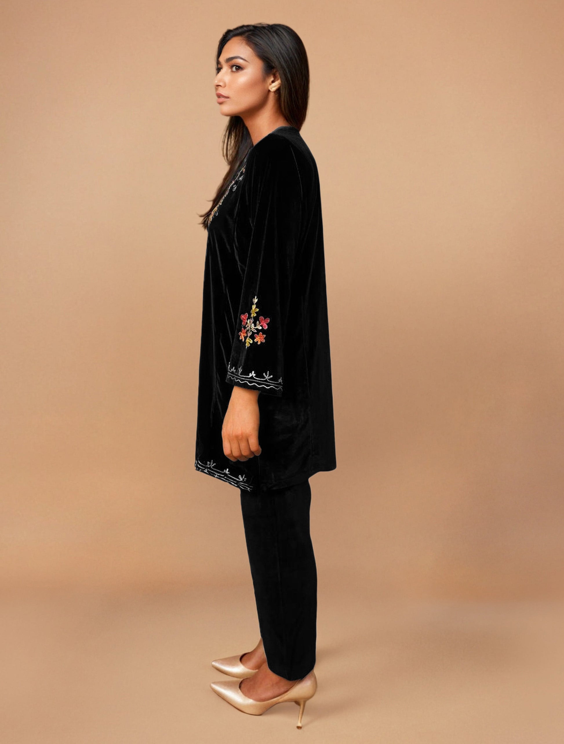 trueBrowns Black Velvet Embroidered Co-ord Set - Swadesiicart