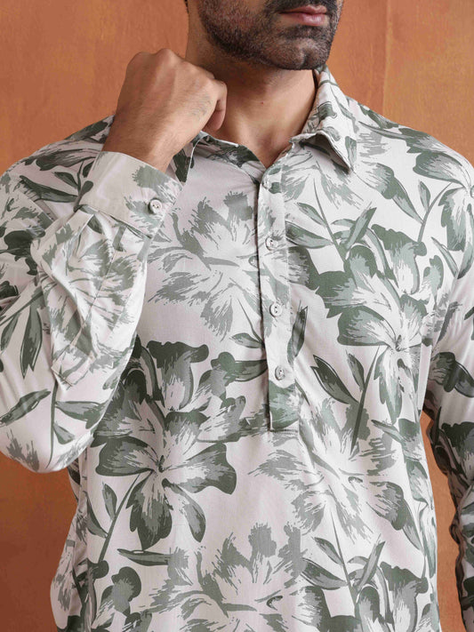 trueBrowns Men's Off White Printed Short Kurta | Swadesiicart