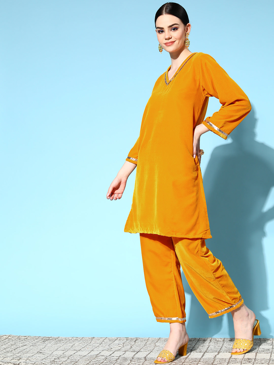 InWeave Women's Mustard Velvet Kurta Set With Mustard Gold Dupatta - Swadesiicart