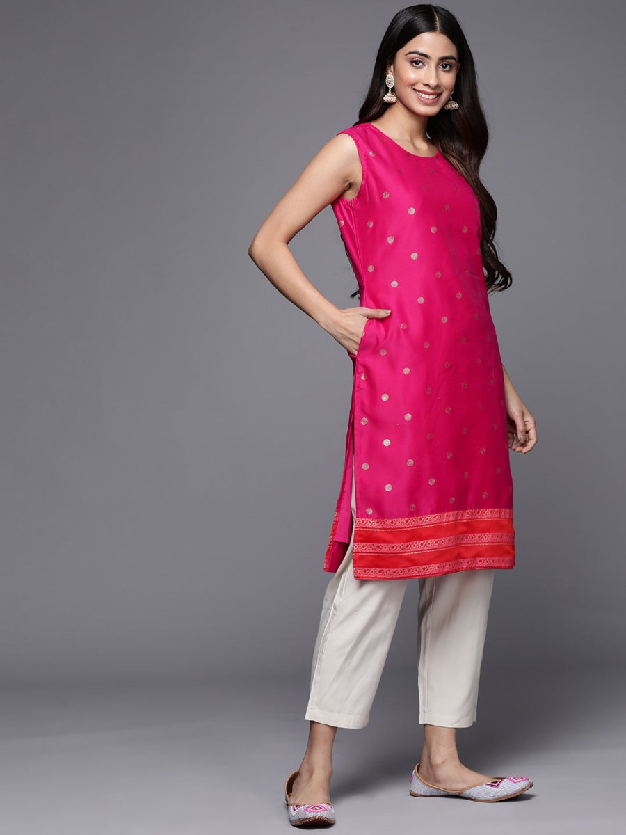 Ahalyaa Women Pink Geometric Printed Kurta | Swadesiicart