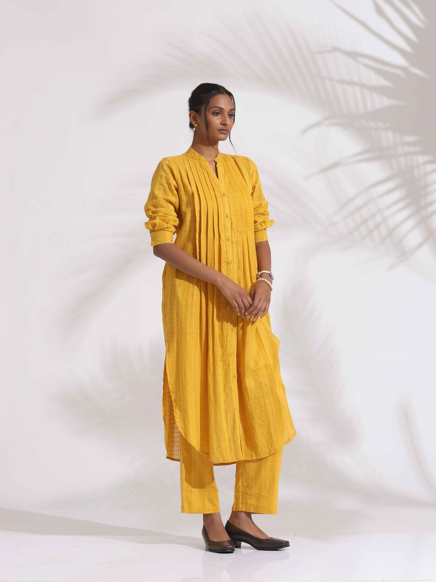 trueBrowns Yellow Cotton Pleated Shirt Kurta Set | Swadesiicart