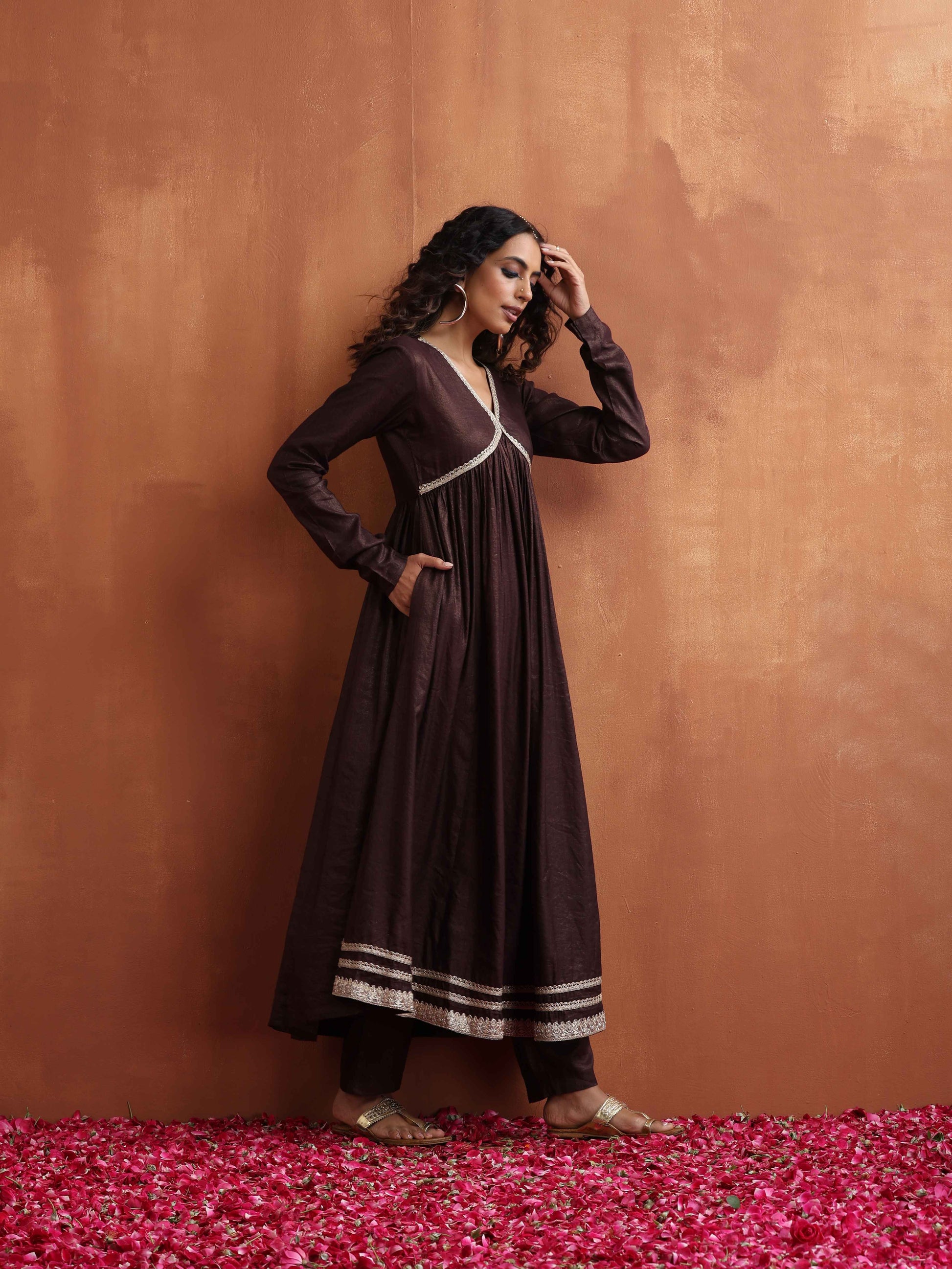 trueBrowns Brown Metallic Flared Anarkali Kurta Set | Swadesiicart
