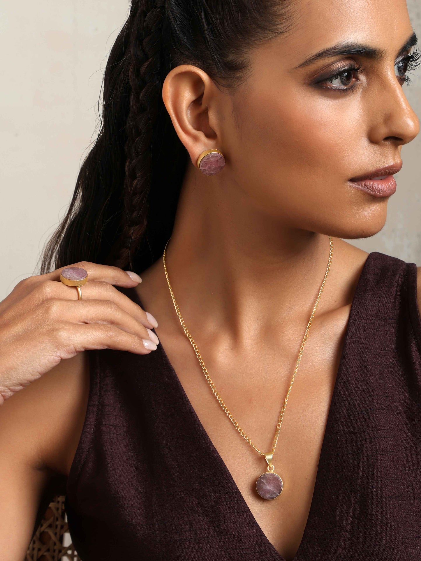trueBrowns Gold Tone Pink Stone Pendant Set - Swadesiicart