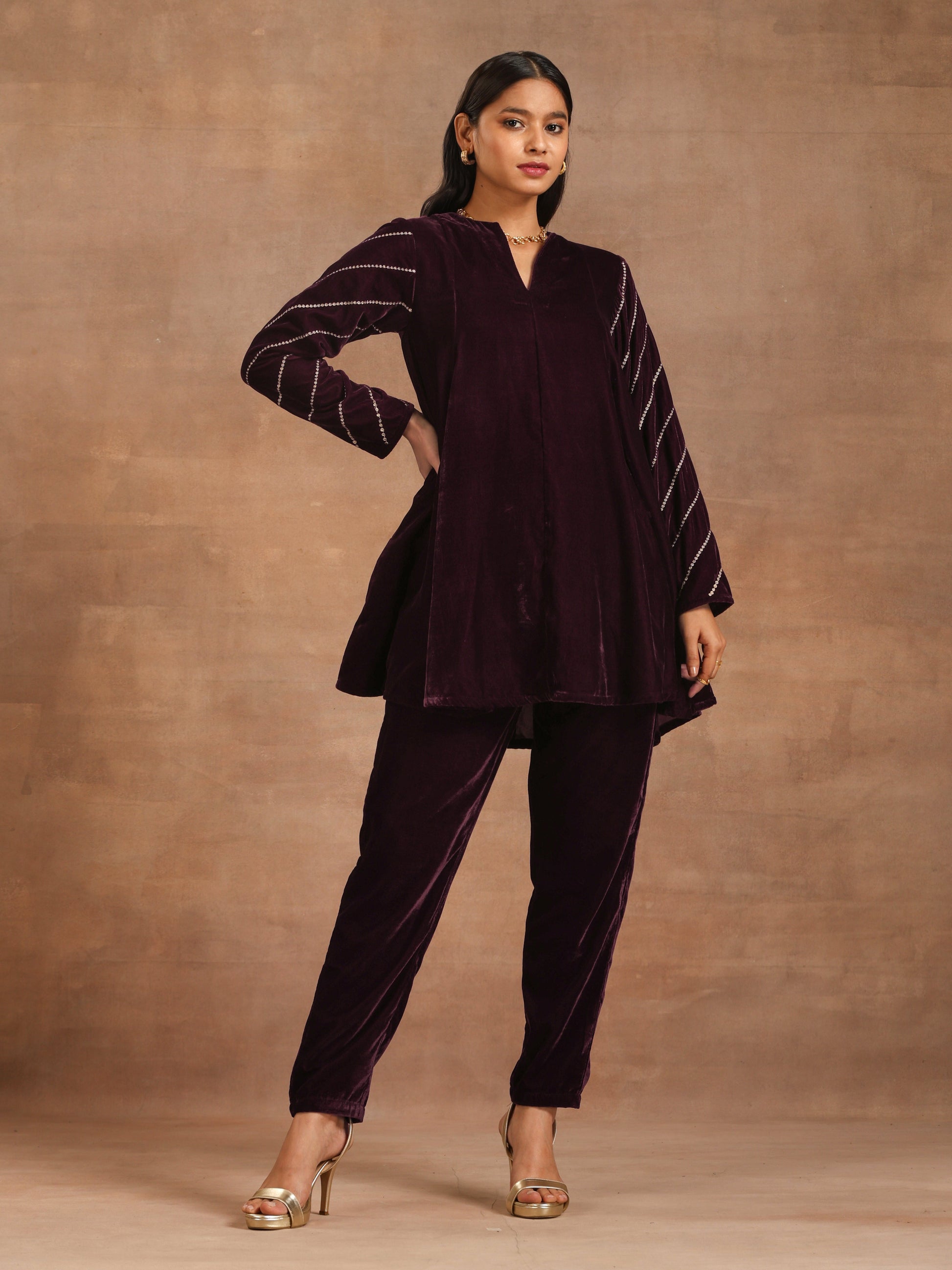 trueBrowns Wine Velvet Sleeve Embroidered Co-ord Set - Swadesiicart