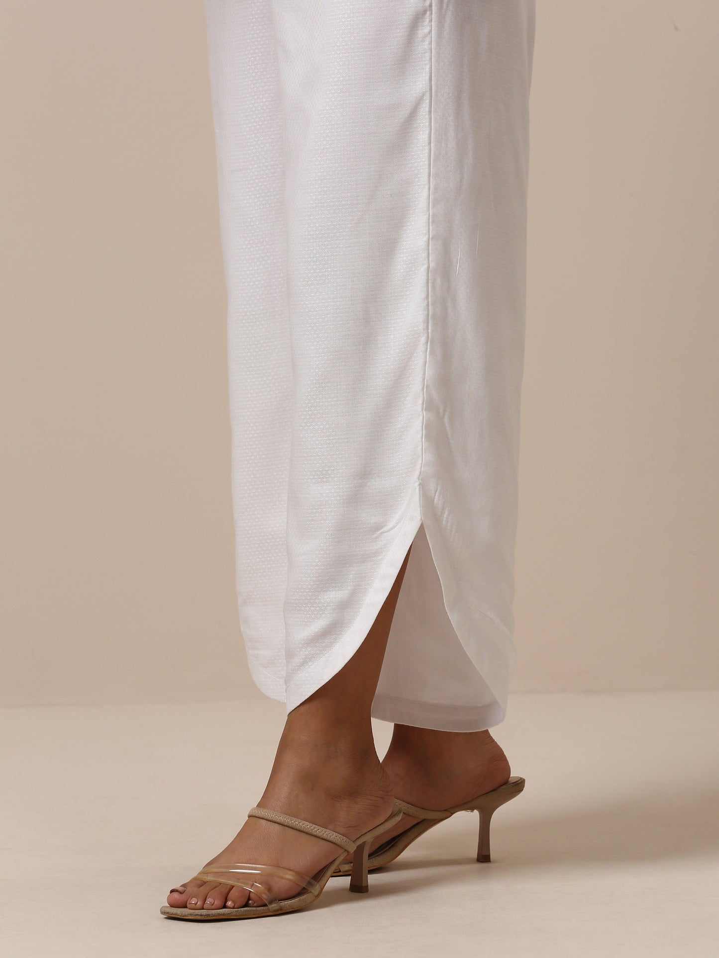trueBrowns Cotton White Textured Curve Pant | Swadesiicart