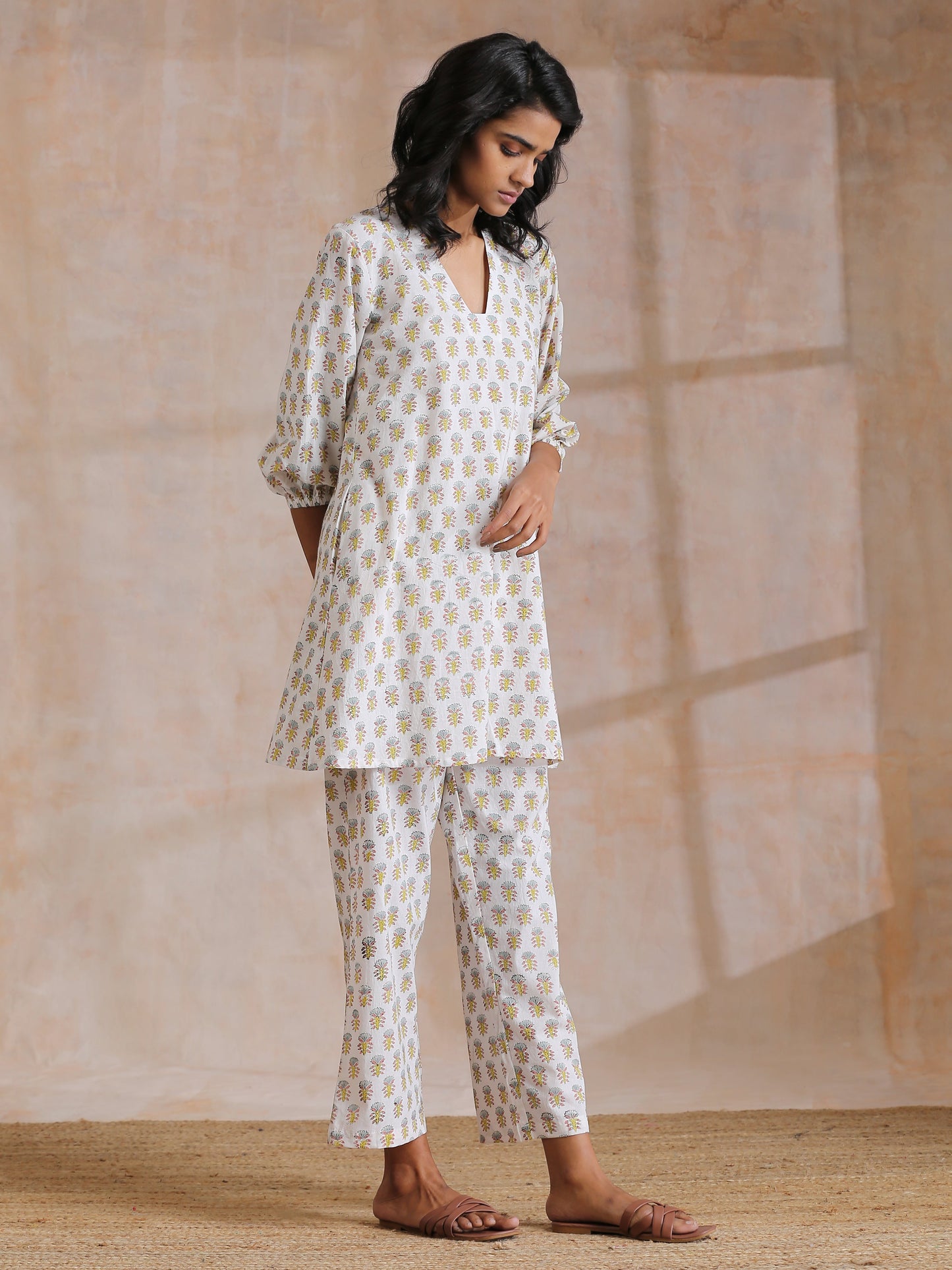 trueBrowns Multi Color Floral Booti Print Cotton V-Square Neck Co-Ord Set - Swadesiicart