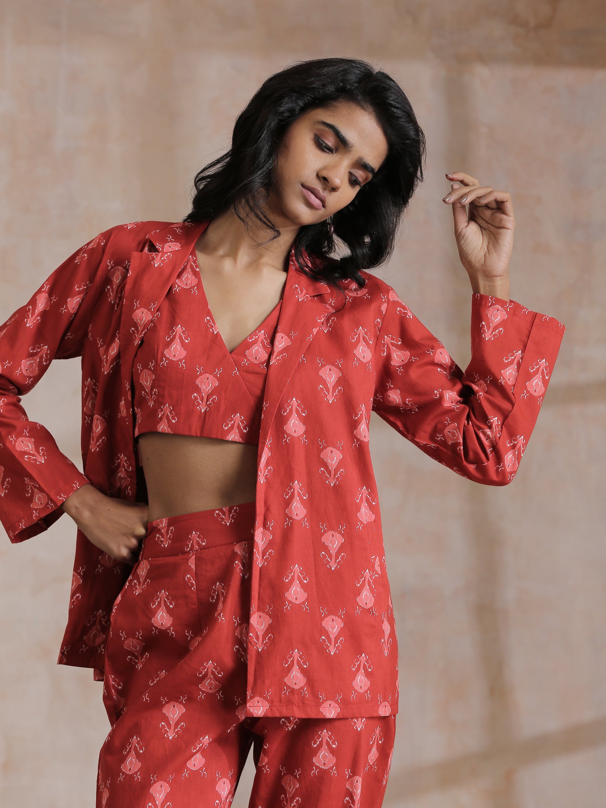 trueBrowns Red On Red Ikat Print Cotton Pant Suit Set | Swadesiicart
