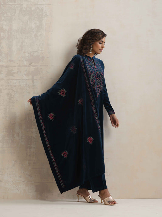 trueBrowns Blue Velvet Floral Embroidered Kurta Pant Dupatta Set | Swadesiicart