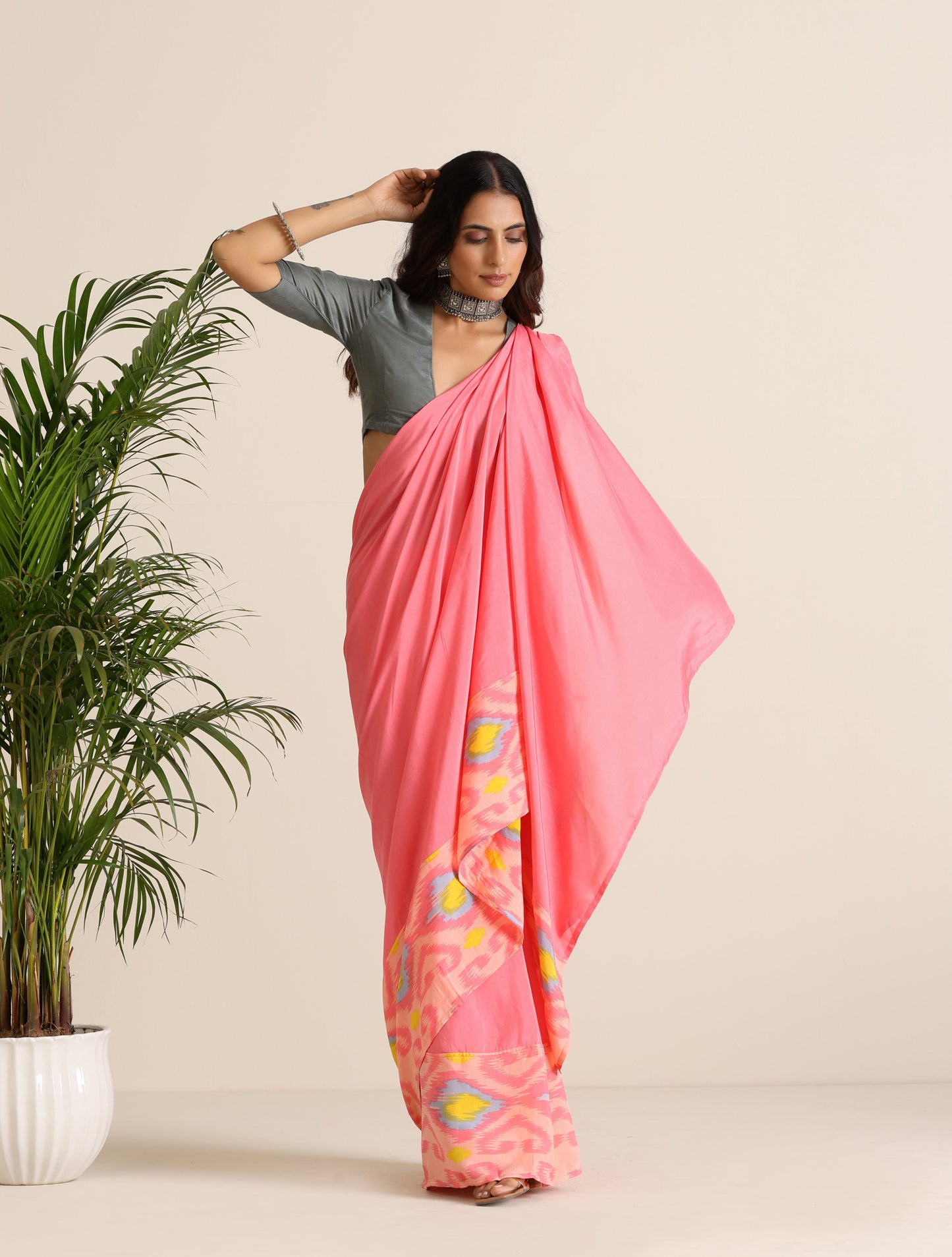 trueBrowns Pink Lime Muslin Ikat Saree | Swadesiicart