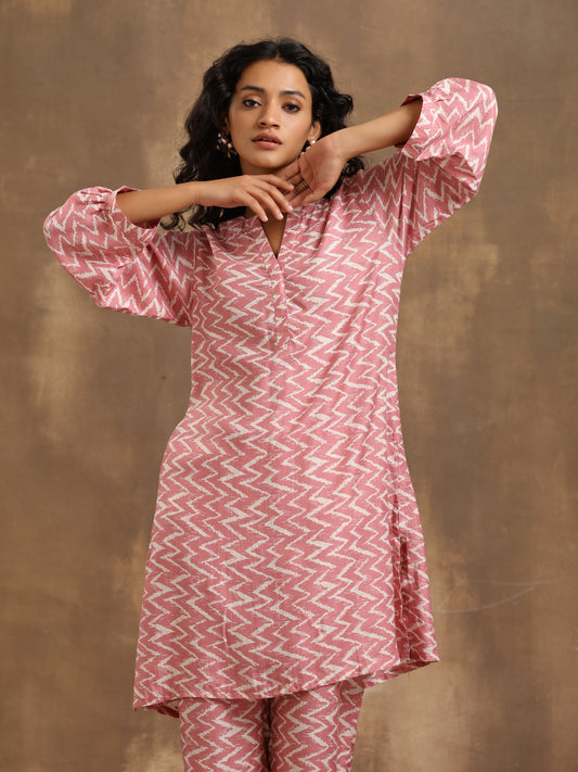 trueBrowns Light Mauve Zig-Zag Printed Silk Co-Ord Set - Swadesiicart