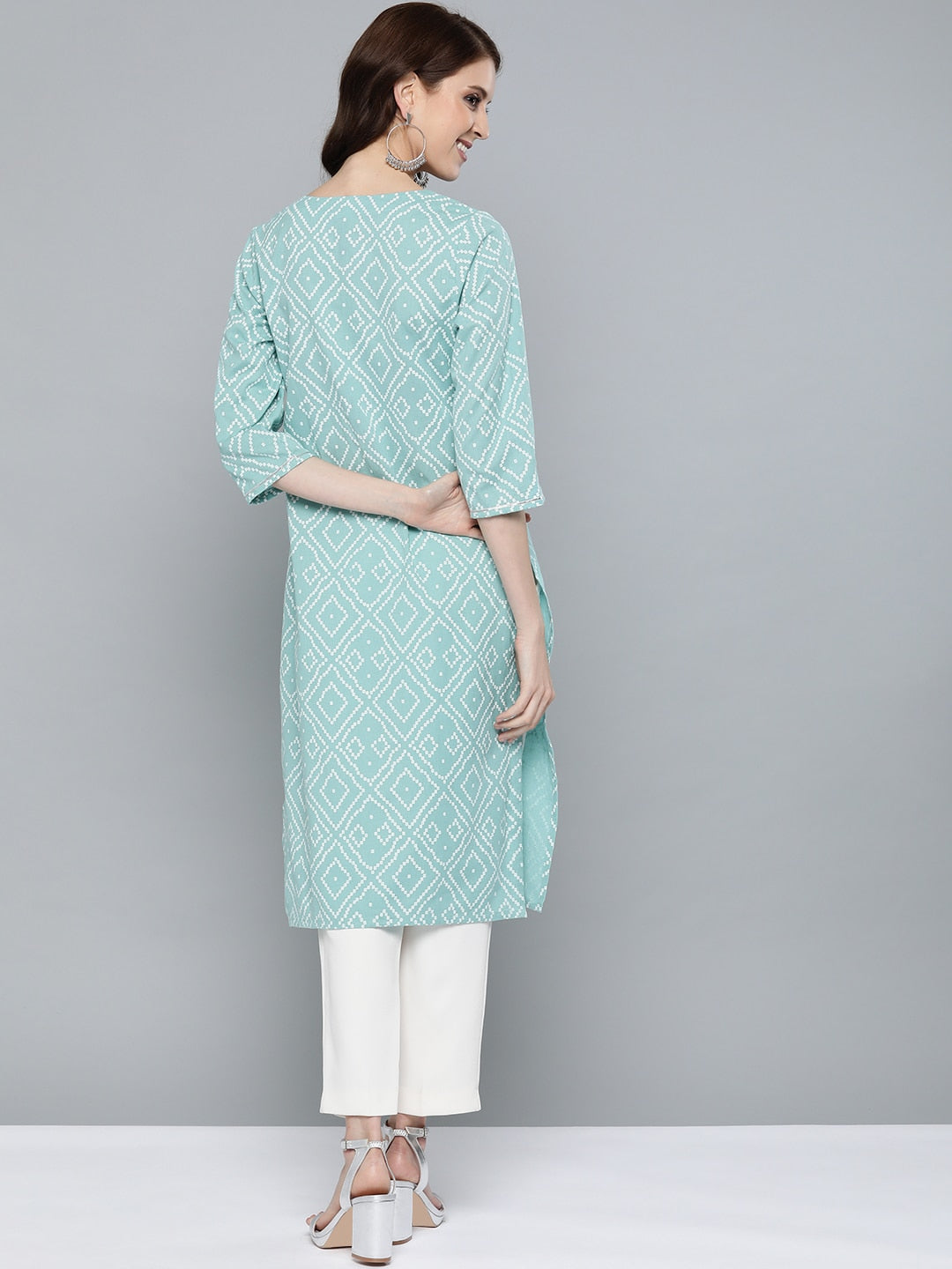 HERE&NOW Women Green & White Bandhani Print Straight Kurta - Swadesiicart