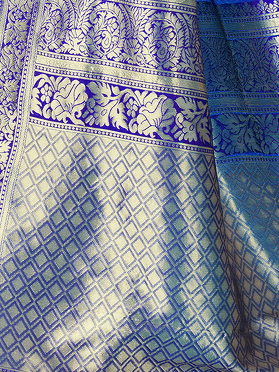 Kalini Ethnic Woven Design Zari Art Silk Banarasi Saree | Swadesiicart