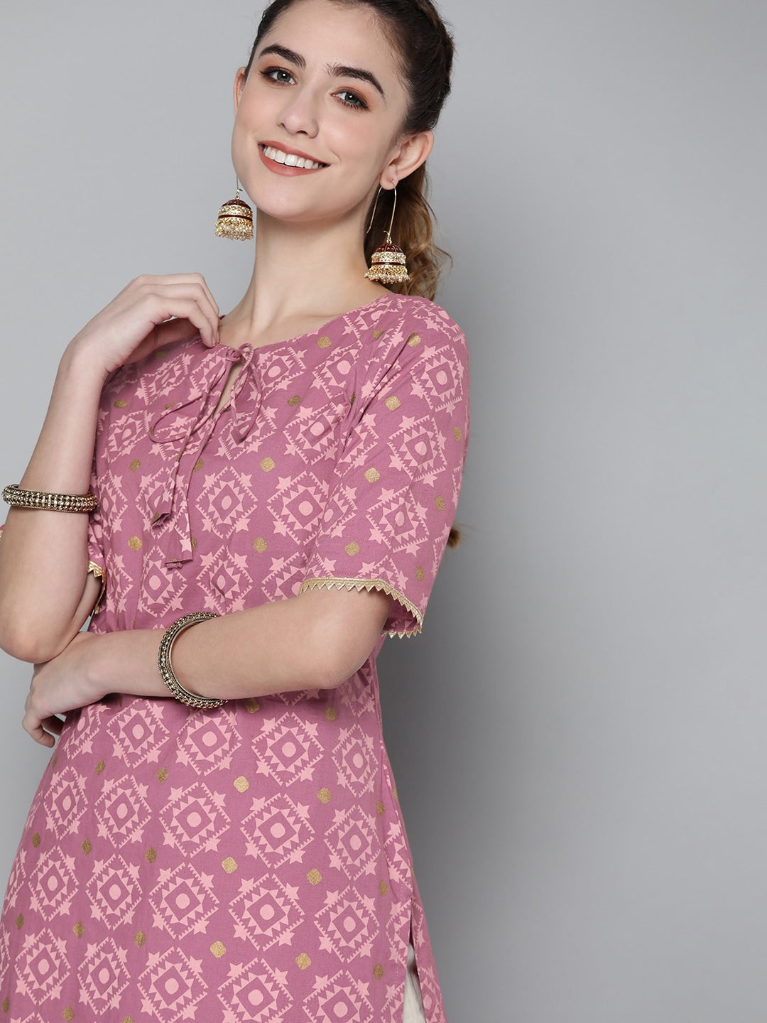 HERE&NOW Women Pink Geometric Printed Kurta - Swadesiicart