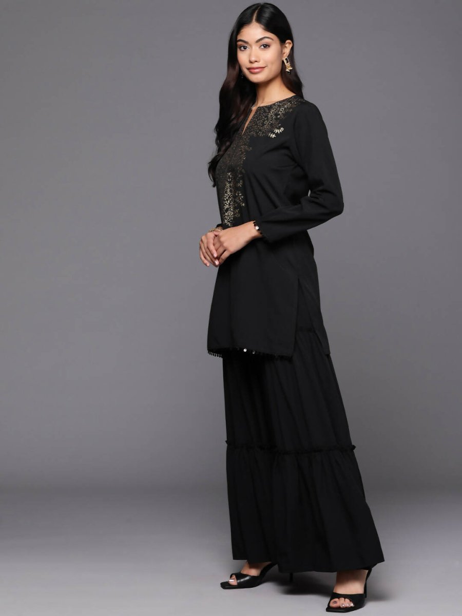 Ahalyaa Women's Traditional wear Kurta Set - Black | Swadesiicart