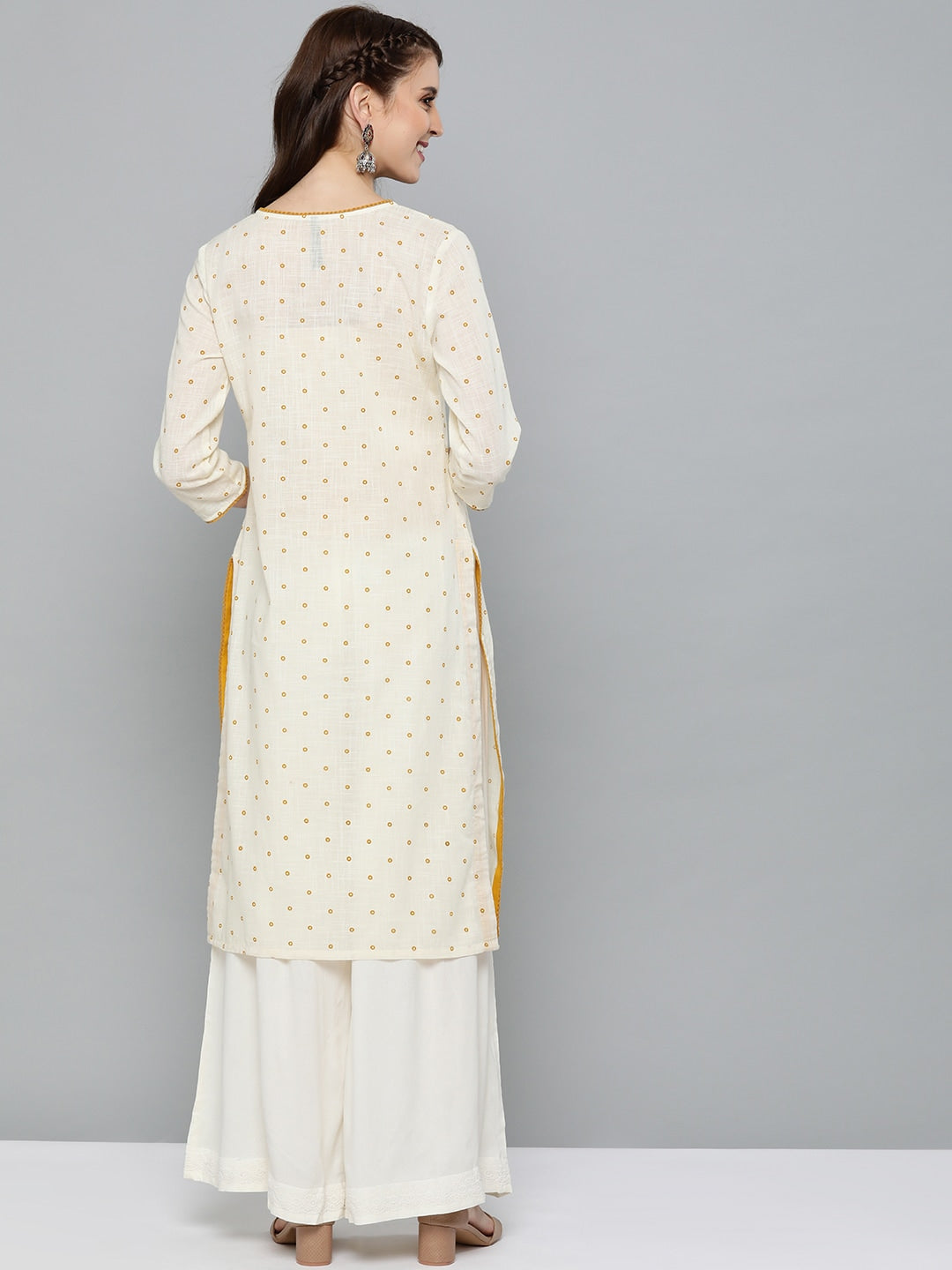 HERE&NOW Women Off-White & Mustard Yellow Geometric Printed Straight Kurta - Swadesiicart