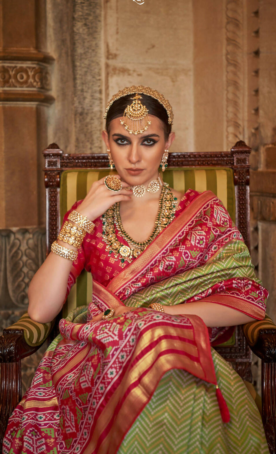 Olive Green Banarasi Weaving, Ultra Aqua Finish, Zari Work Banarasi Silk Saree - Rath Kunti - Swadesiicart