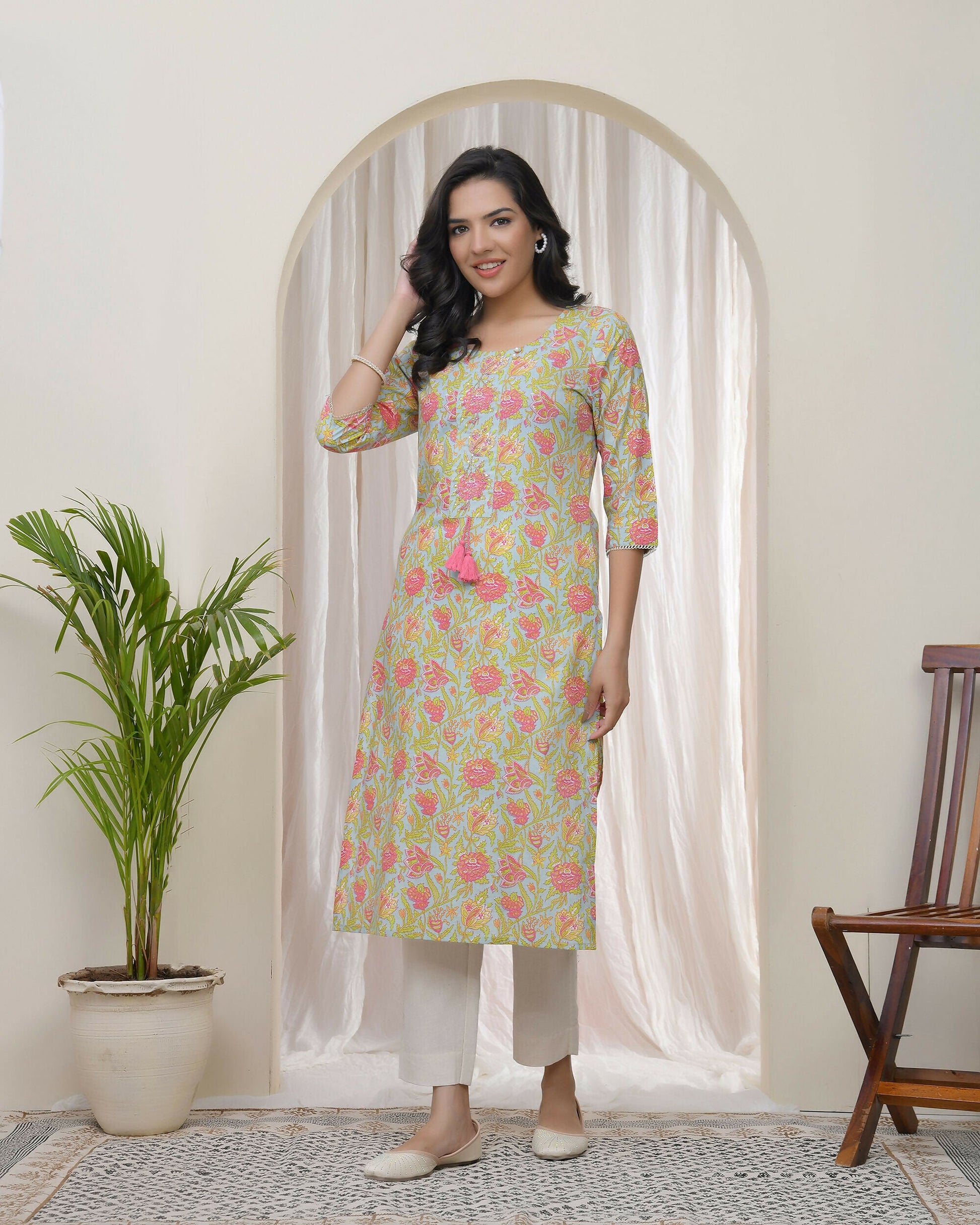 Vaasva Women Multi Cotton Printed Straight Kurti With Pant | Swadesiicart