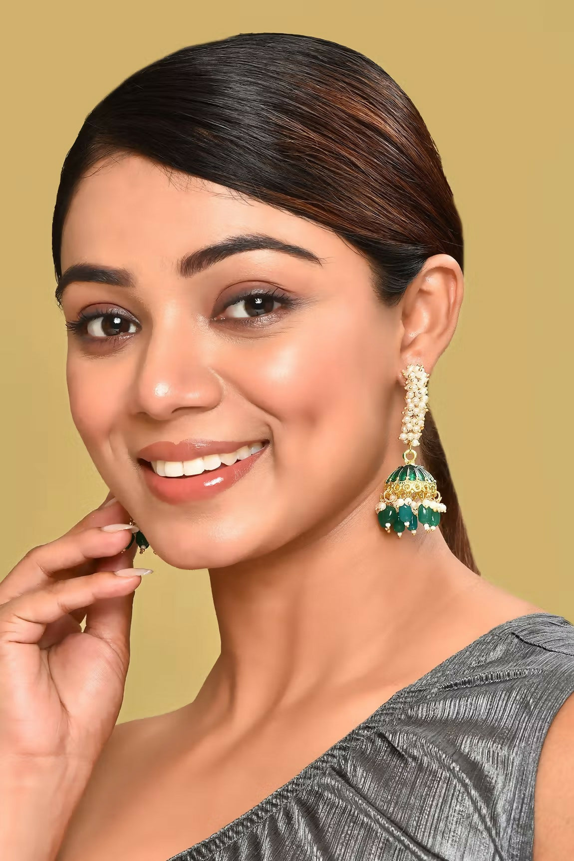 Joban Fashion Women Kundan Pearl Golden White Green Earrings - Swadesiicart