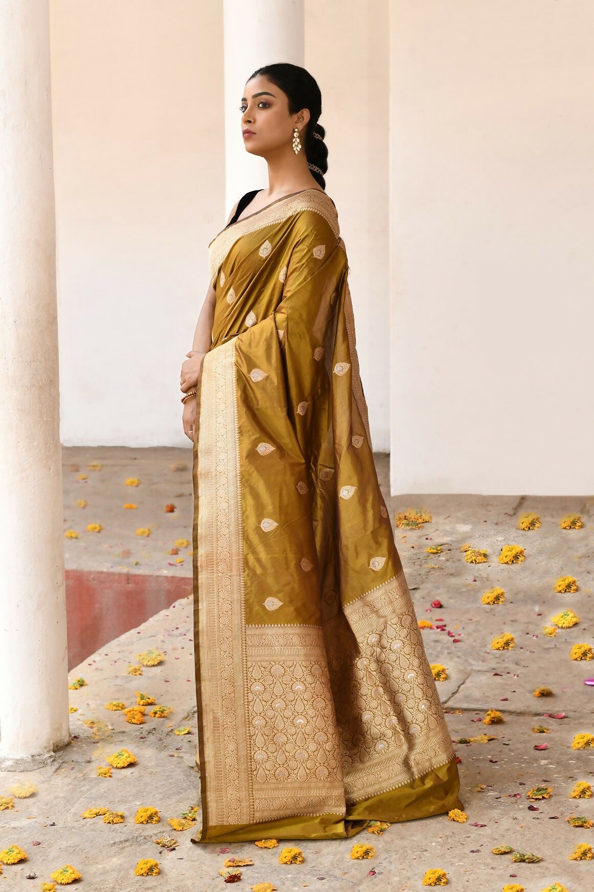 Joban Fashion Olive Pure Katan Pure Handloom Banarasi Silk Saree | Swadesiicart