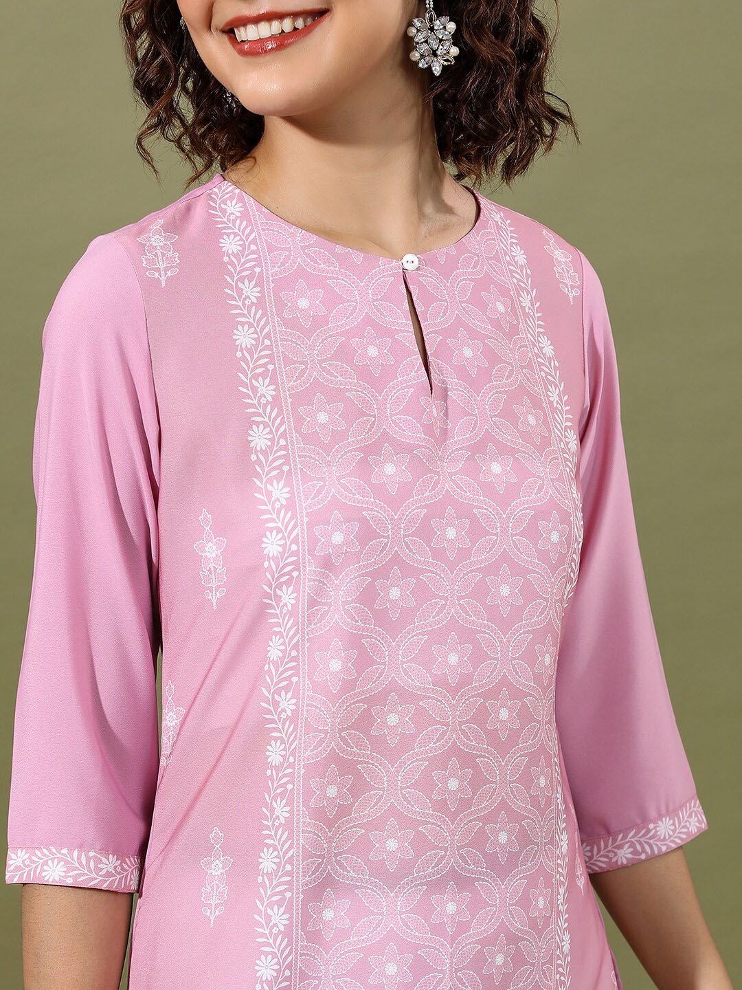 Vishudh Pink Floral Printed Keyhole Neck Straight Kurta - Swadesiicart