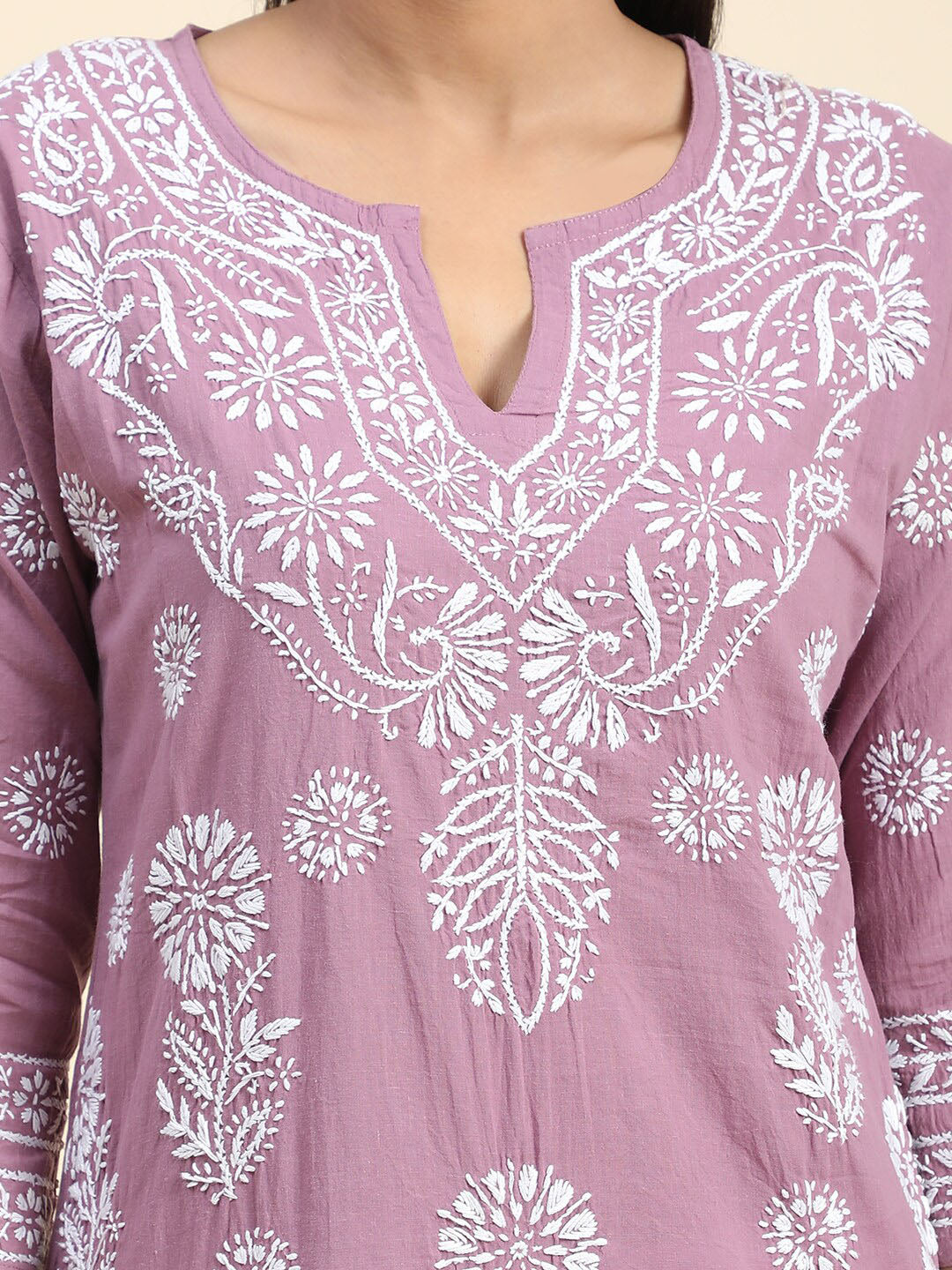 HOUSE OF KARI Floral Embroidered Chikankari Cotton Kurta | Swadesiicart