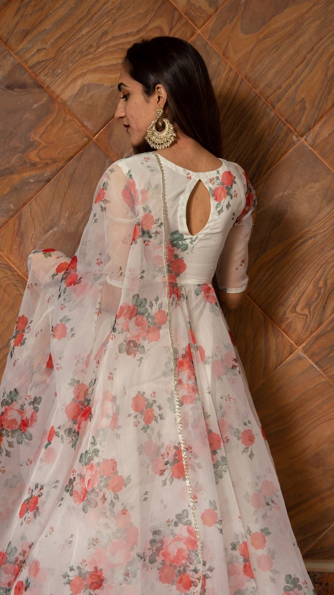 Pomcha Jaipur Red And White Floral Organza Anarkali Set | Swadesiicart