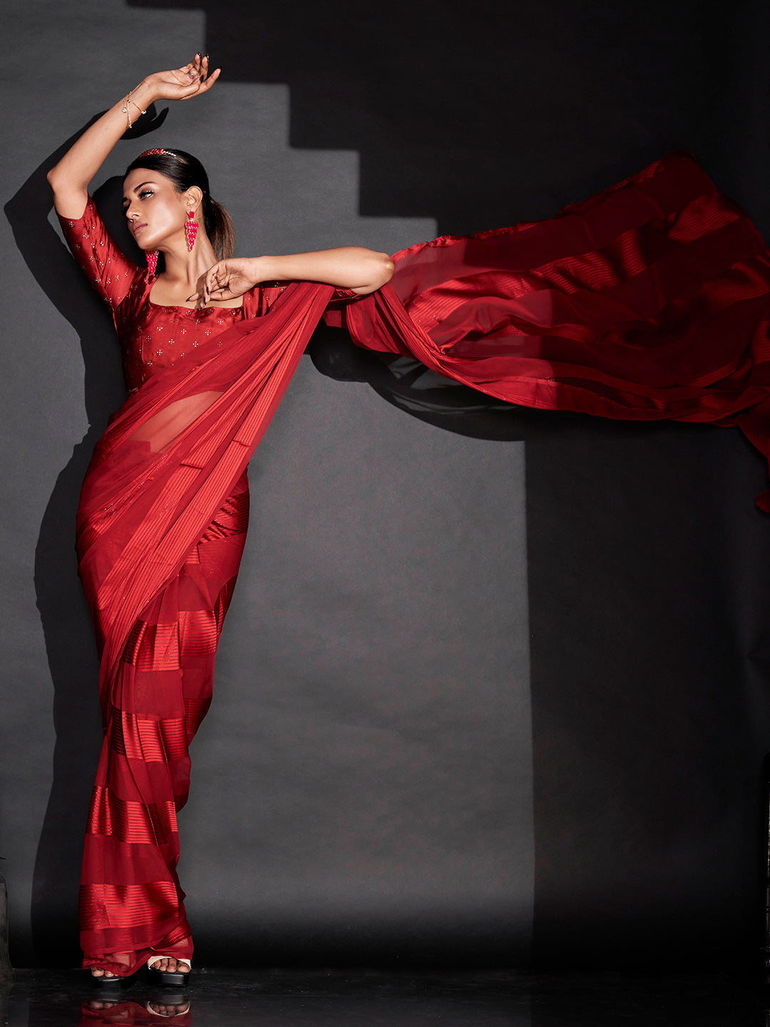 Tikhi Imli Striped Ready to Wear Saree | Swadesiicart