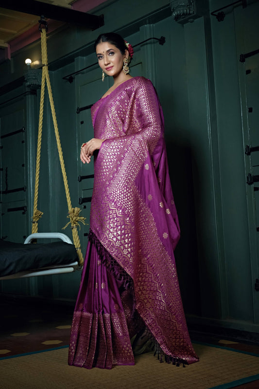 Vardha Byzantium Purple Golden Zari Banarasi Silk Saree | Swadesiicart