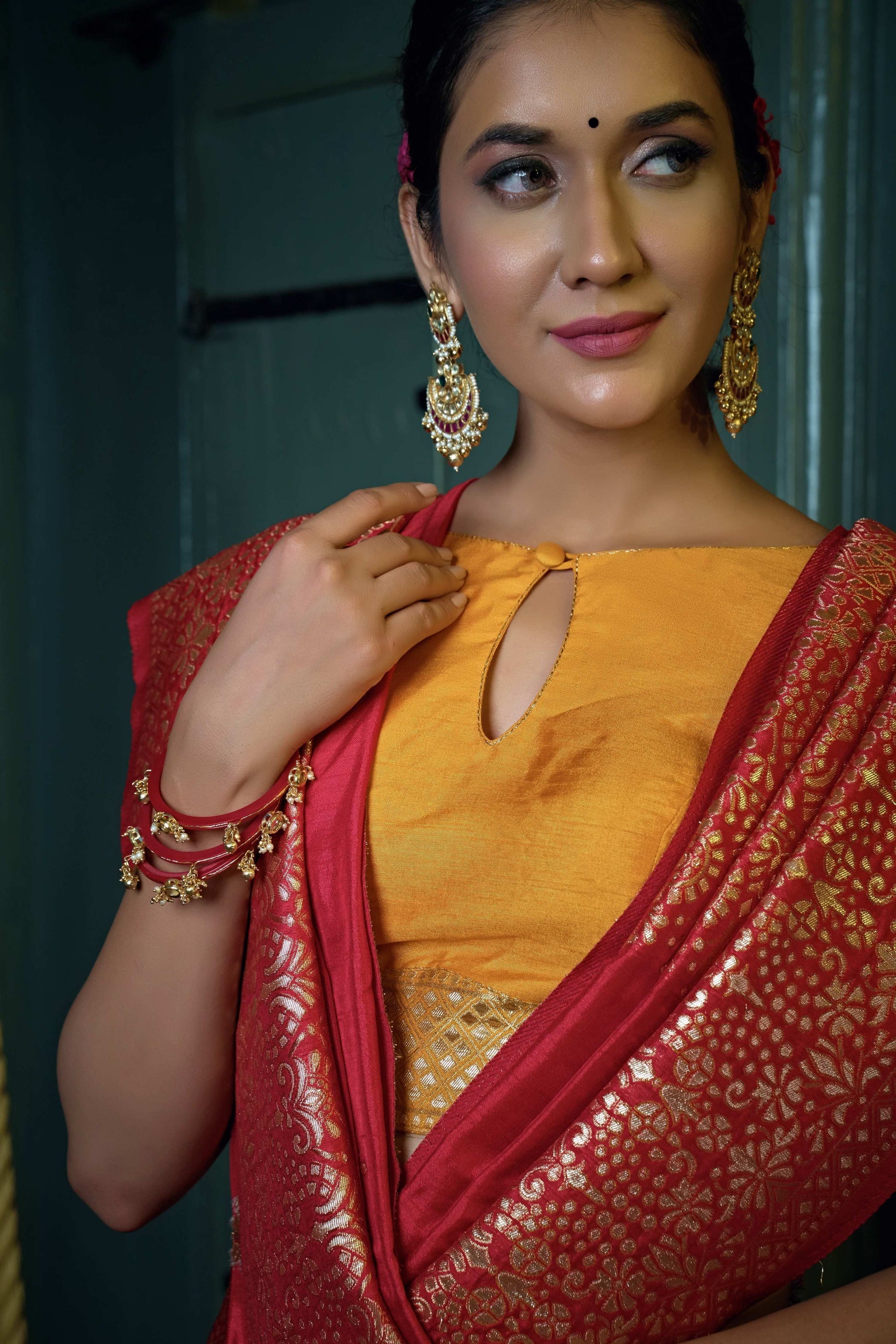Vardha Crimson Red Golden Zari Banarasi Silk Saree | Swadesiicart