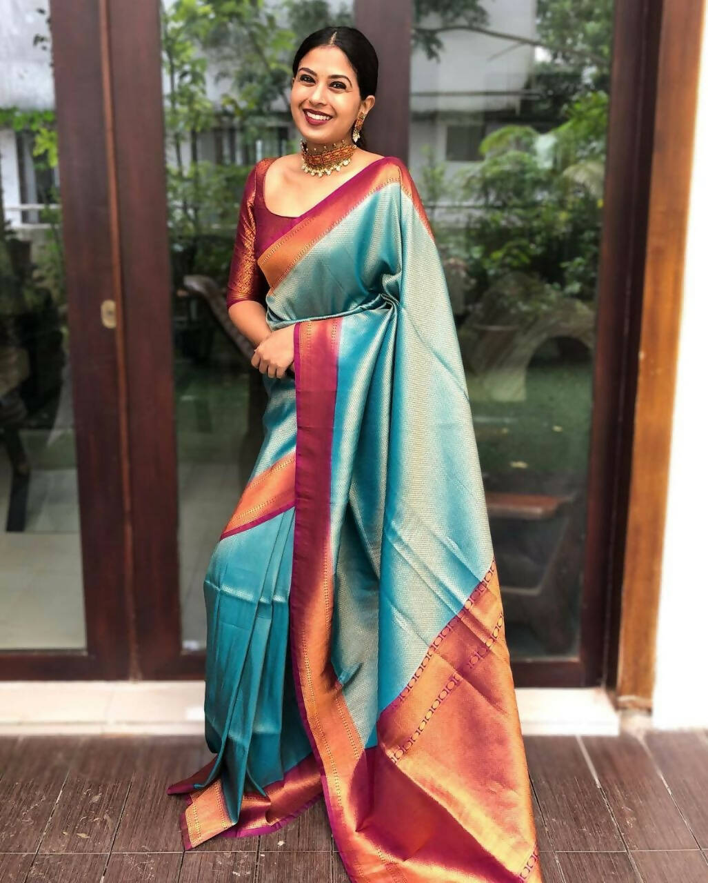 DEIANA'S Beautiful Designer Golden zari Soft Lichi Silk Saree - Sky Blue - Swadesiicart