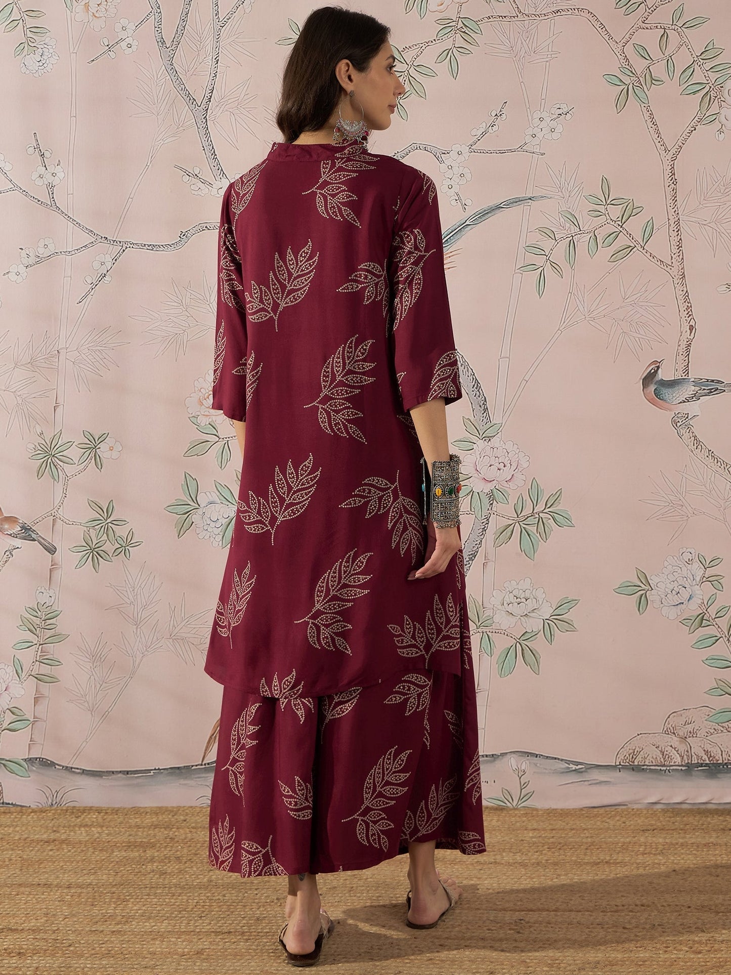 InWeave Dark Maroon Leaf Mandarin Kurta Set - Swadesiicart