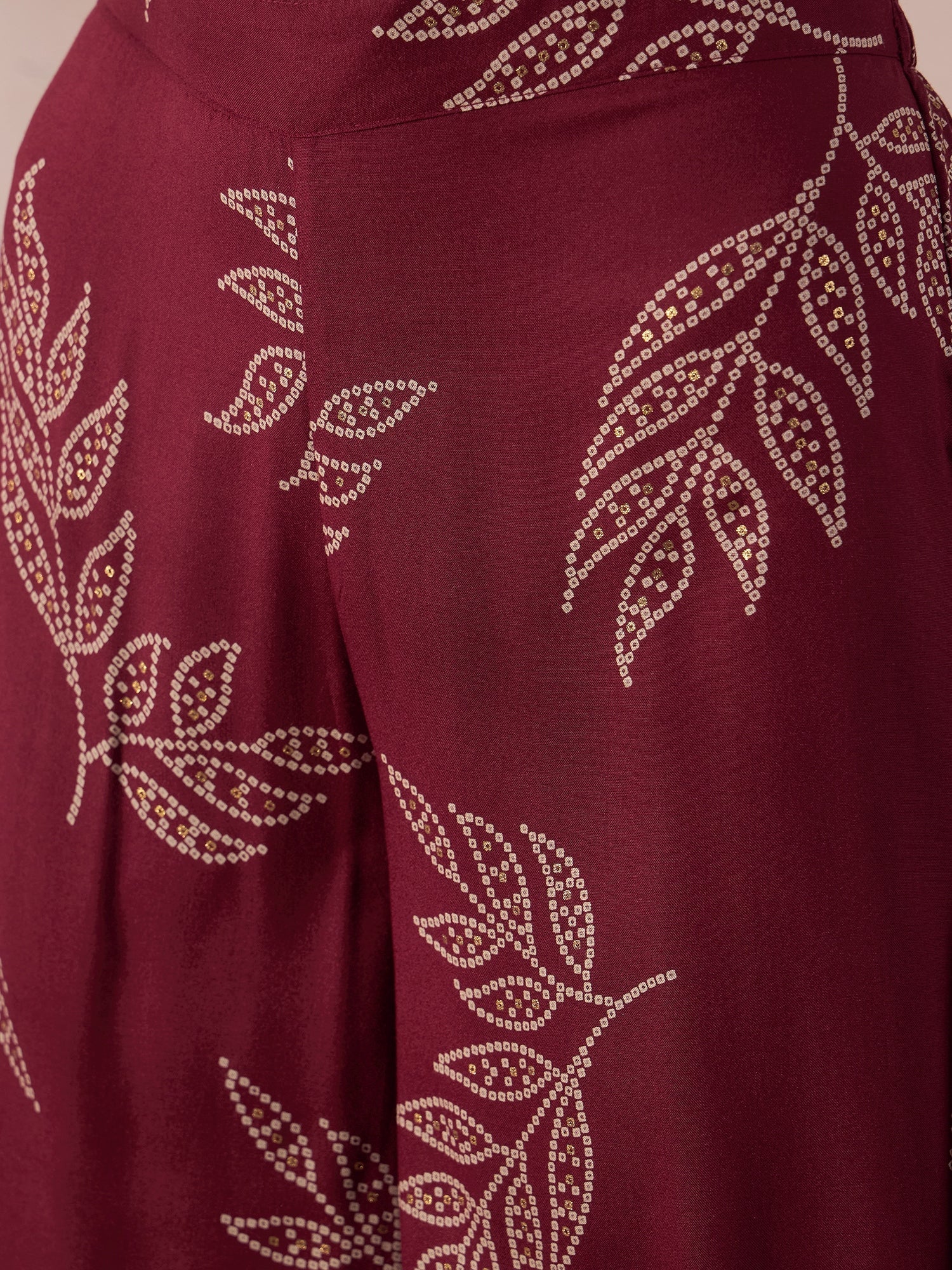 InWeave Dark Maroon Leaf Mandarin Kurta Set - Swadesiicart