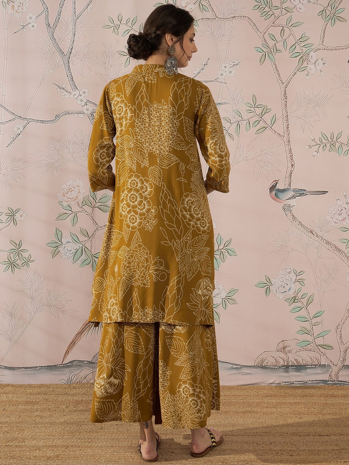 InWeave Dark Yellow Rose Leaf Mandarin Kurta Set - Swadesiicart