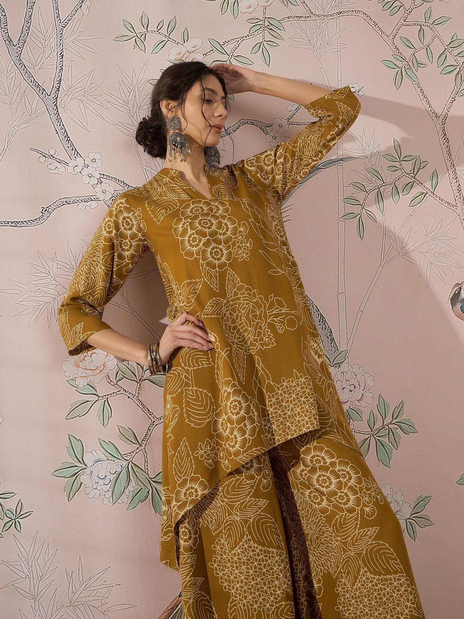 InWeave Dark Yellow Rose Leaf Mandarin Kurta Set - Swadesiicart