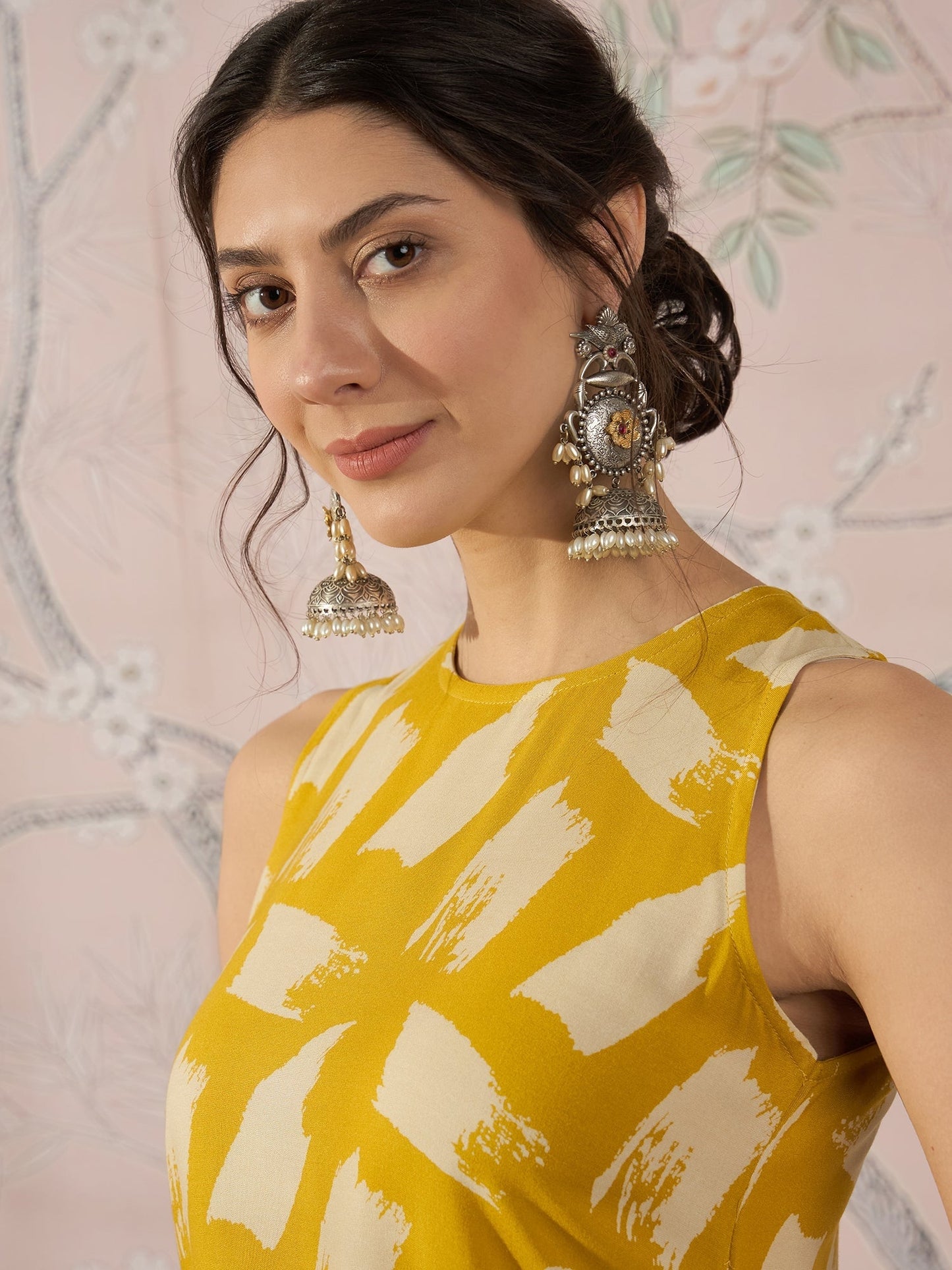InWeave Honey Yellow Beige Kurta Set - Swadesiicart