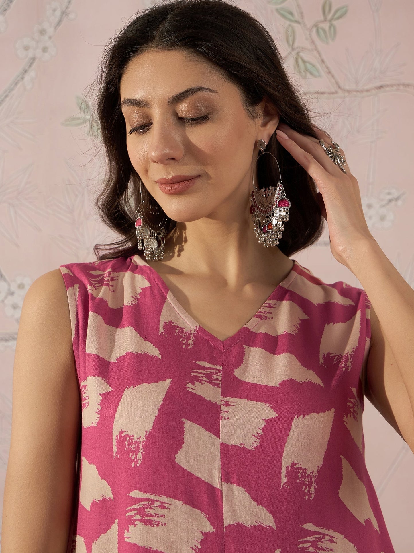 InWeave Punch Pink Beige Slit Kurta Set - Swadesiicart
