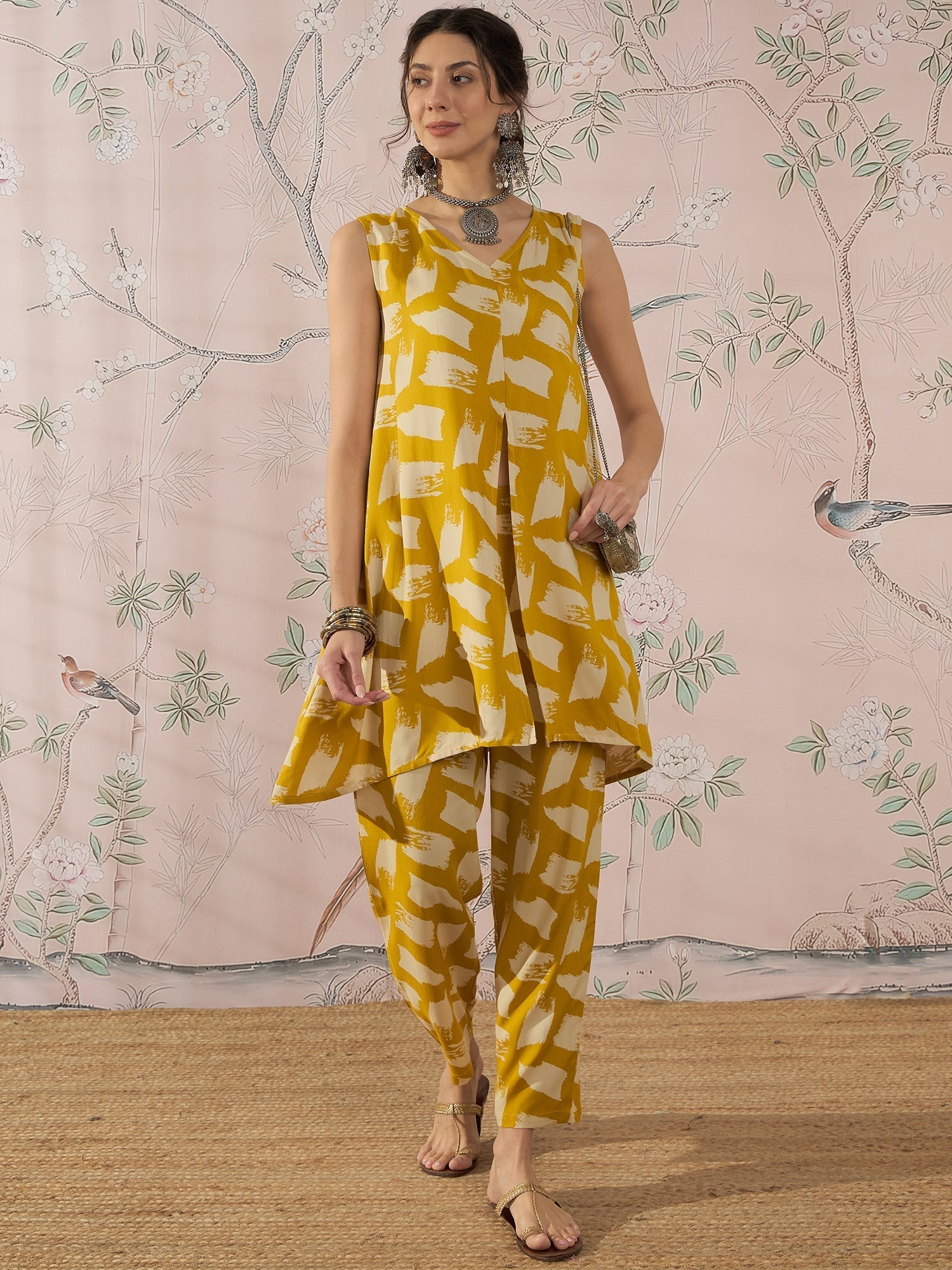 InWeave Honey Yellow Beige Slit Kurta Set - Swadesiicart