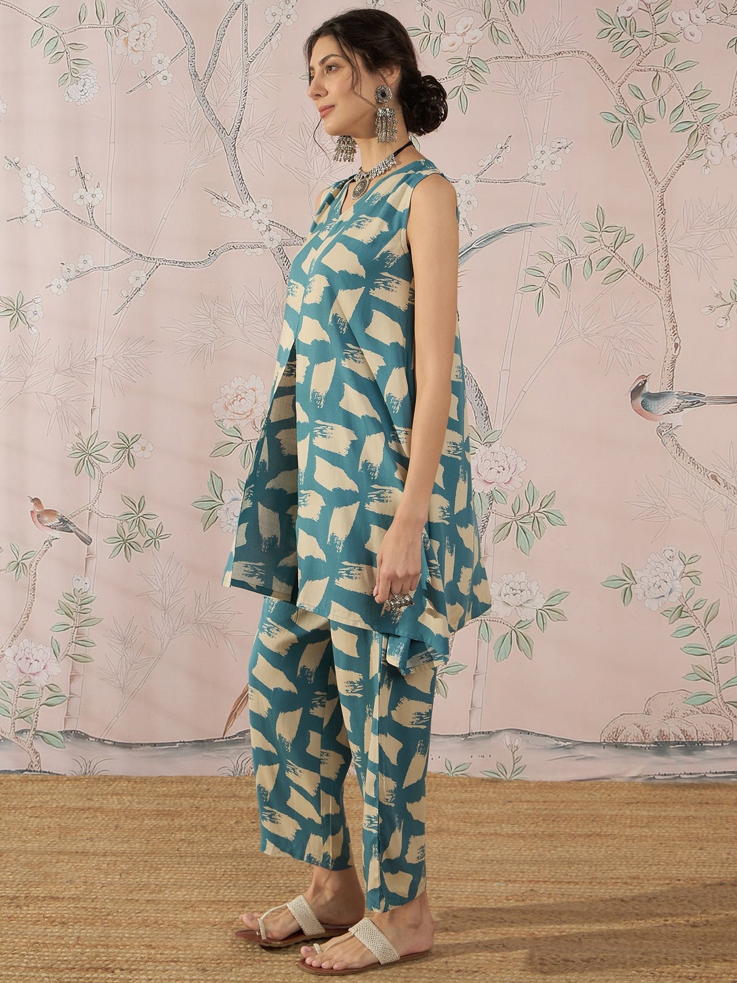 InWeave Marin Teal Beige Slit Kurta Set - Swadesiicart