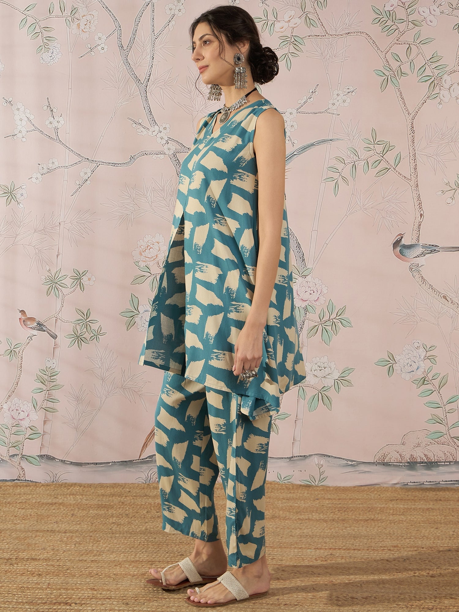 InWeave Marin Teal Beige Slit Kurta Set - Swadesiicart